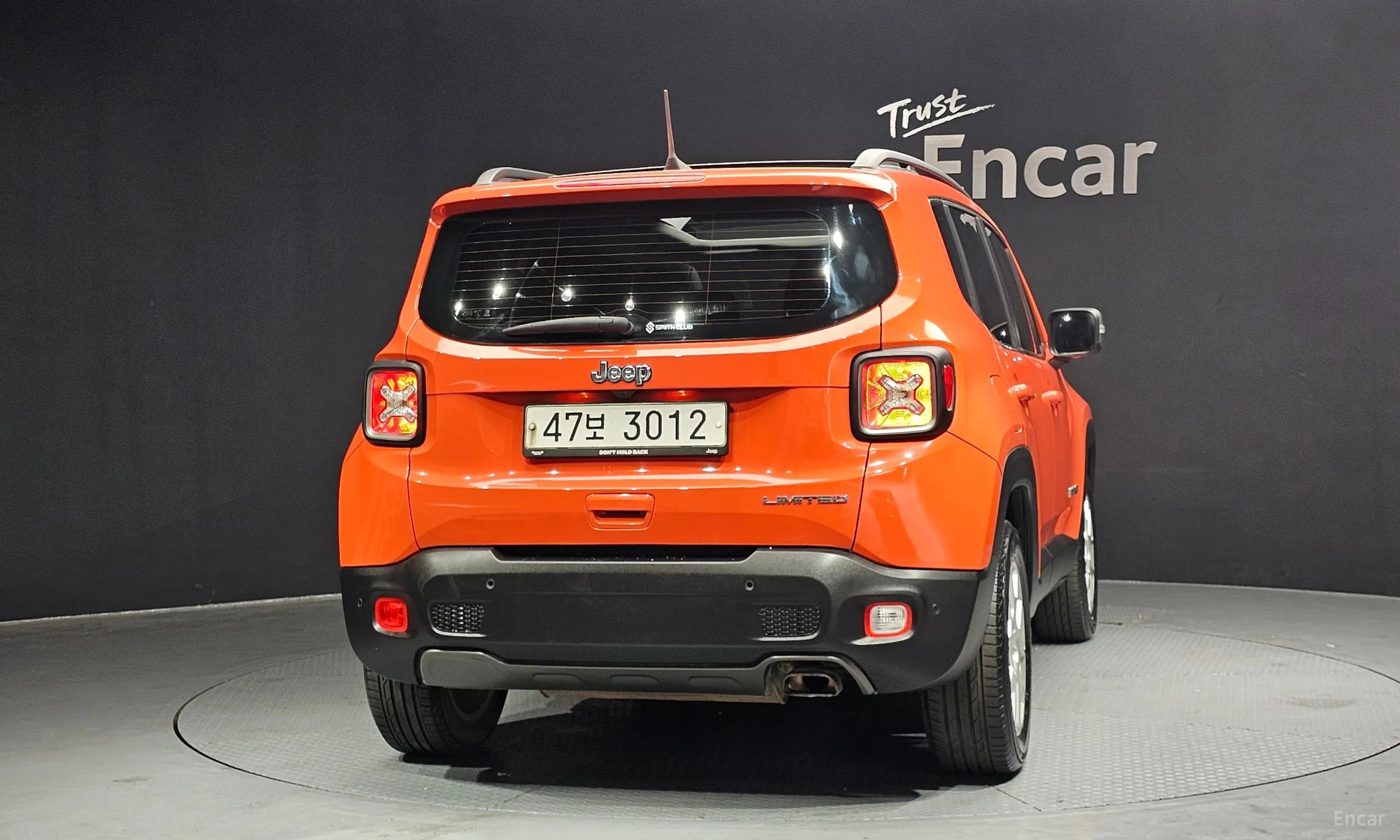 Jeep Renegade превью 4