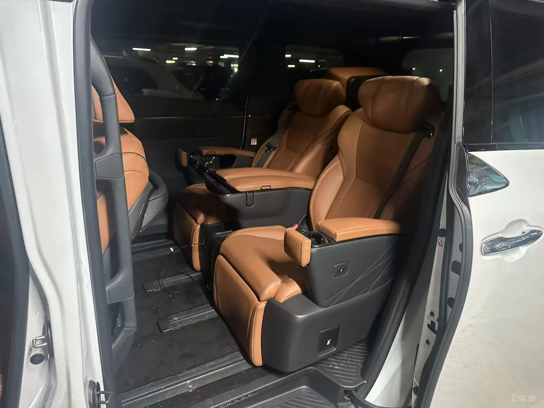 Toyota Alphard 4th Generation превью 8