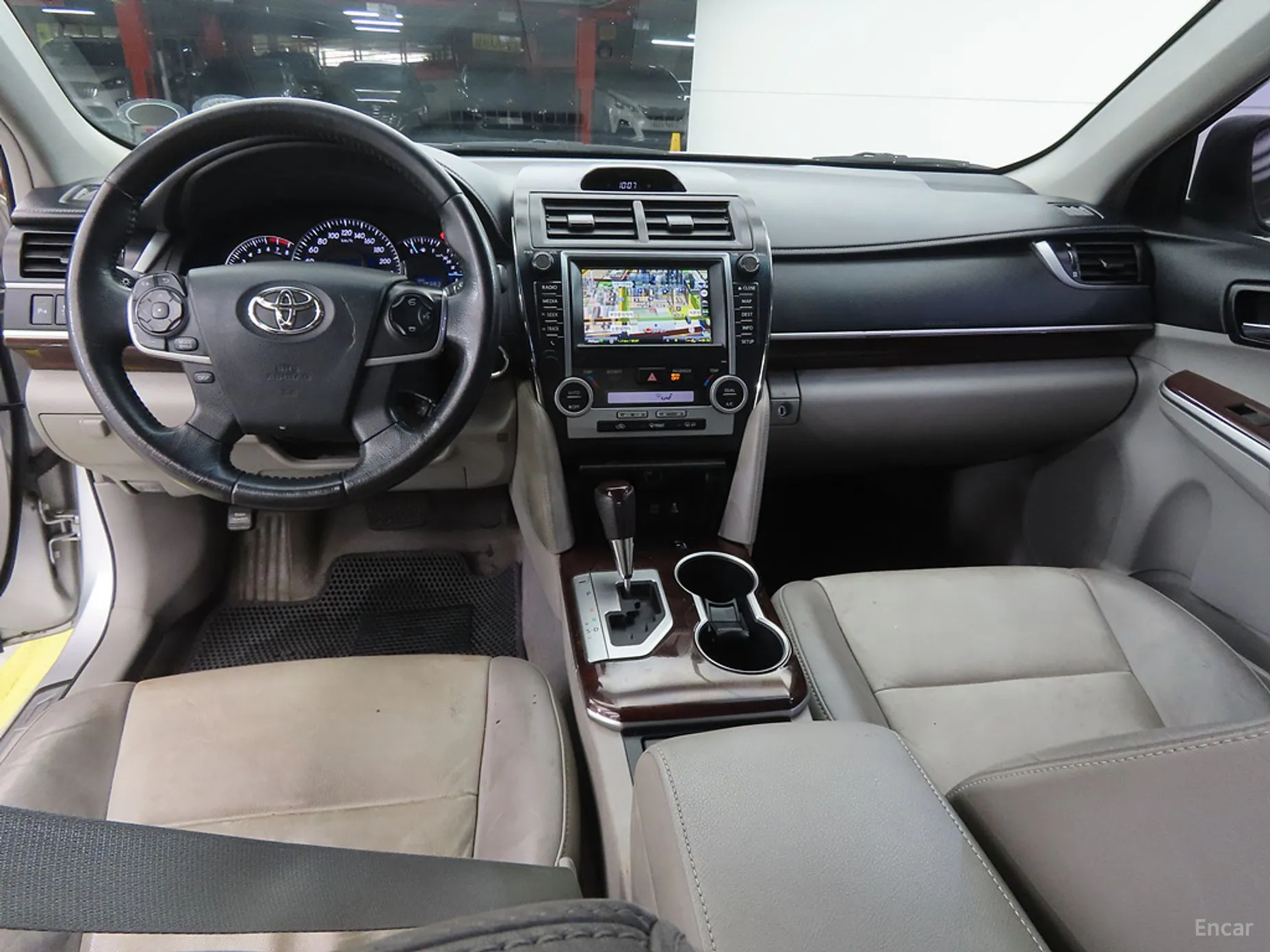Toyota New Camry превью 7