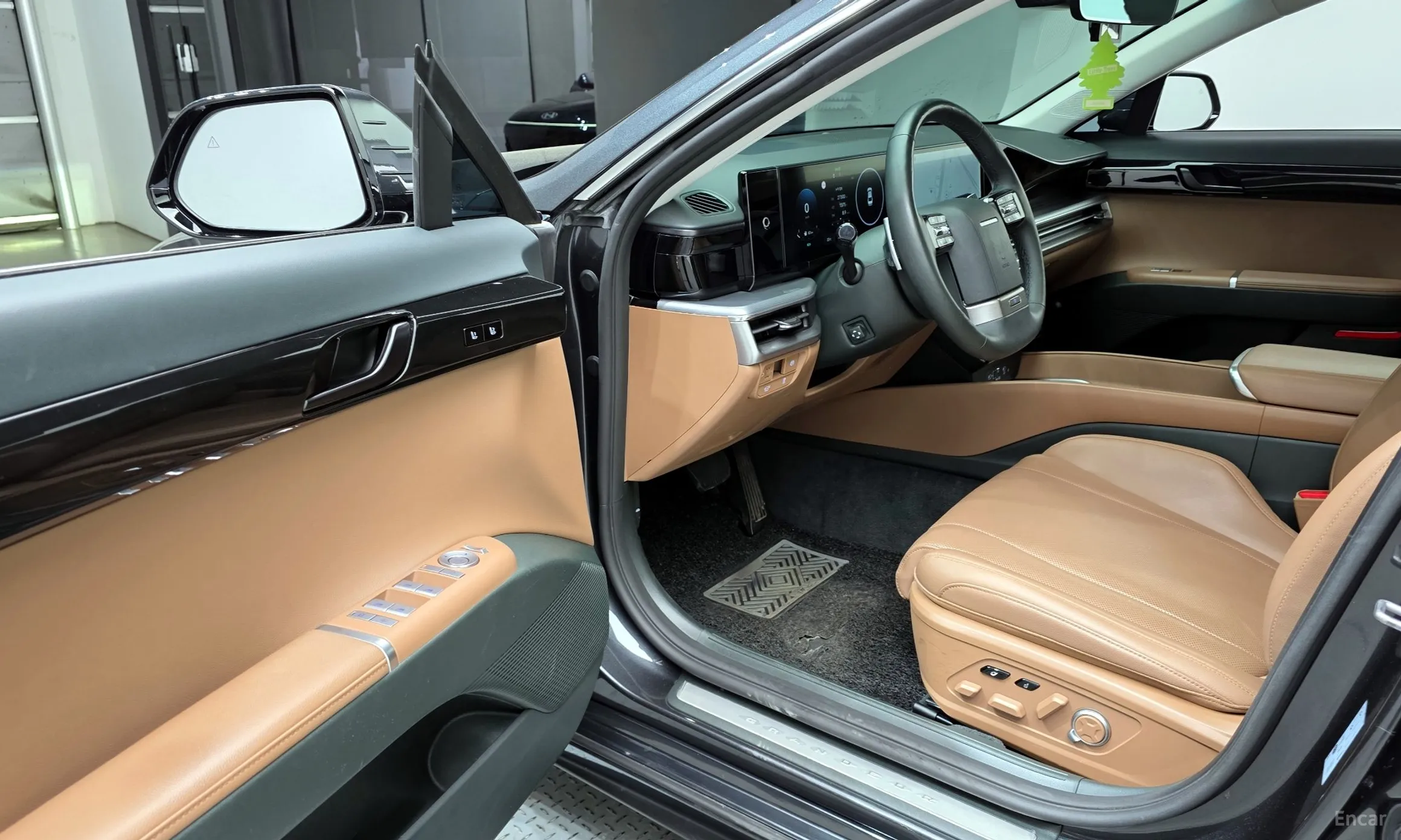 Hyundai Grandeur (GN7) превью 10