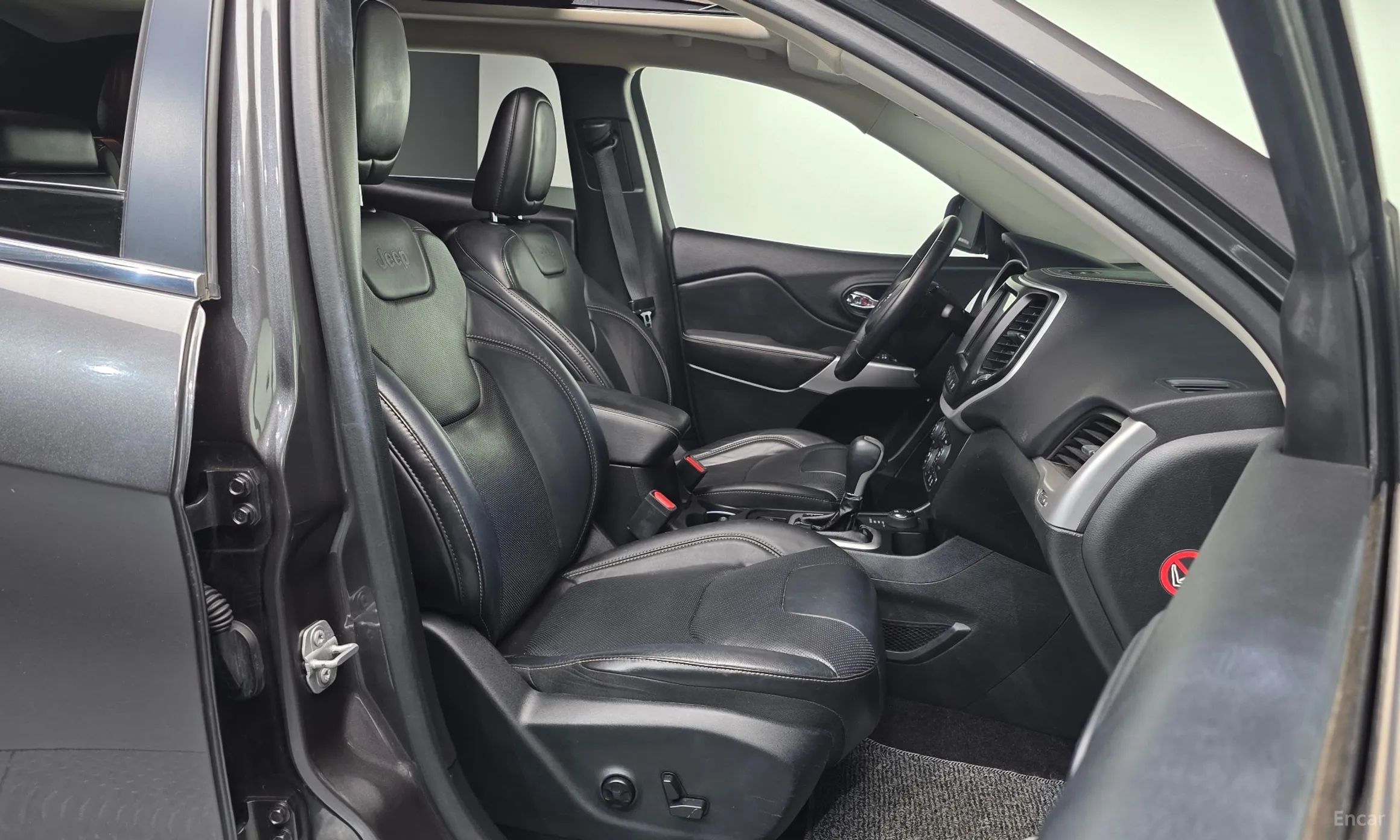 Jeep Cherokee (KL) превью 10