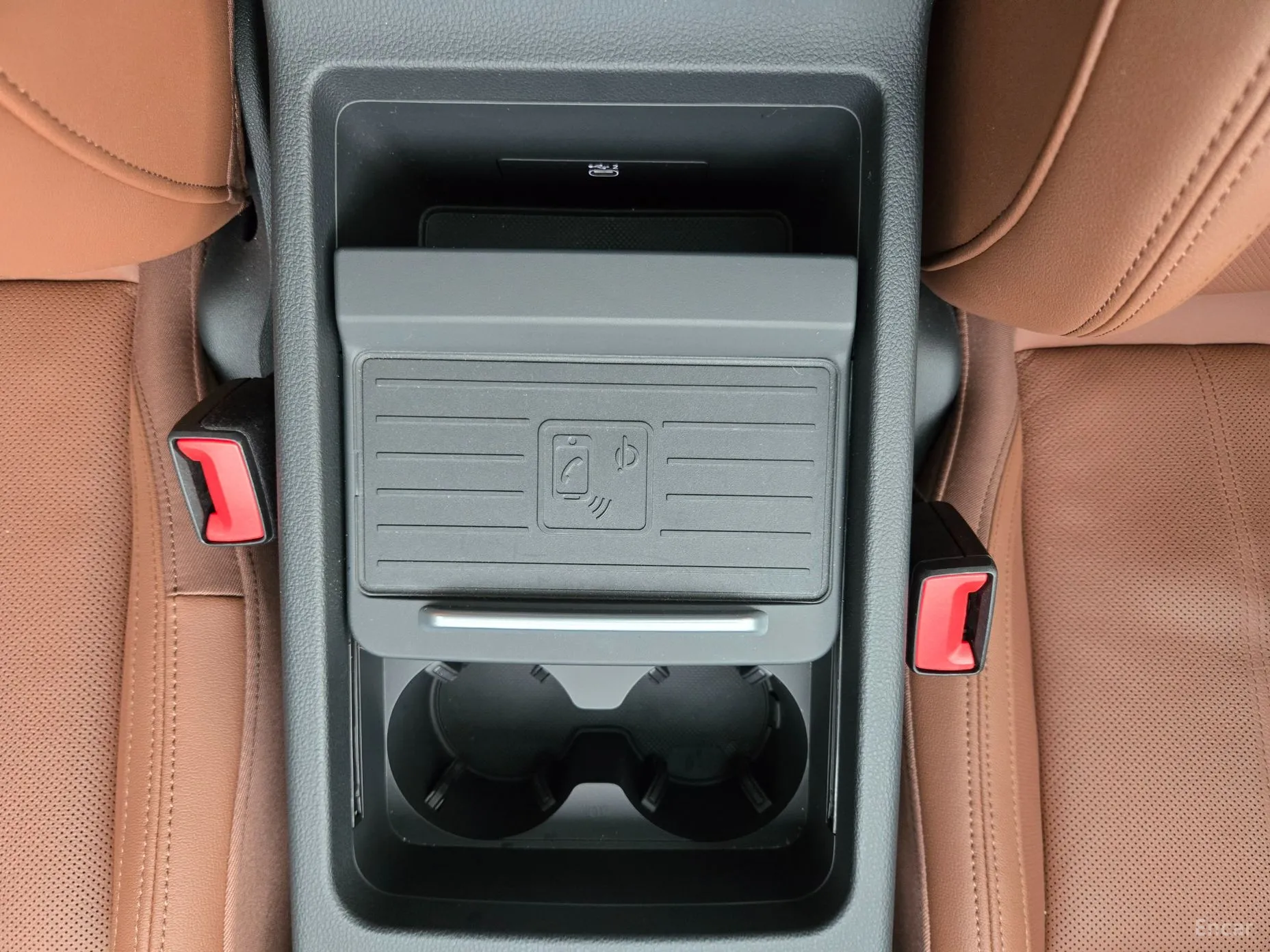 Audi Q5 (FY) превью 12