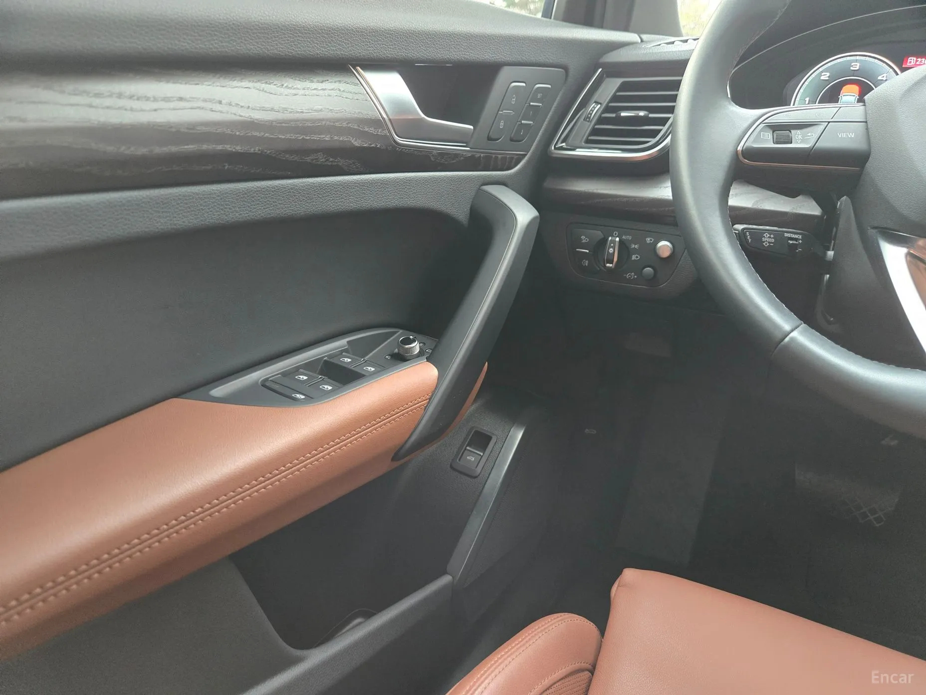 Audi Q5 (FY) превью 15
