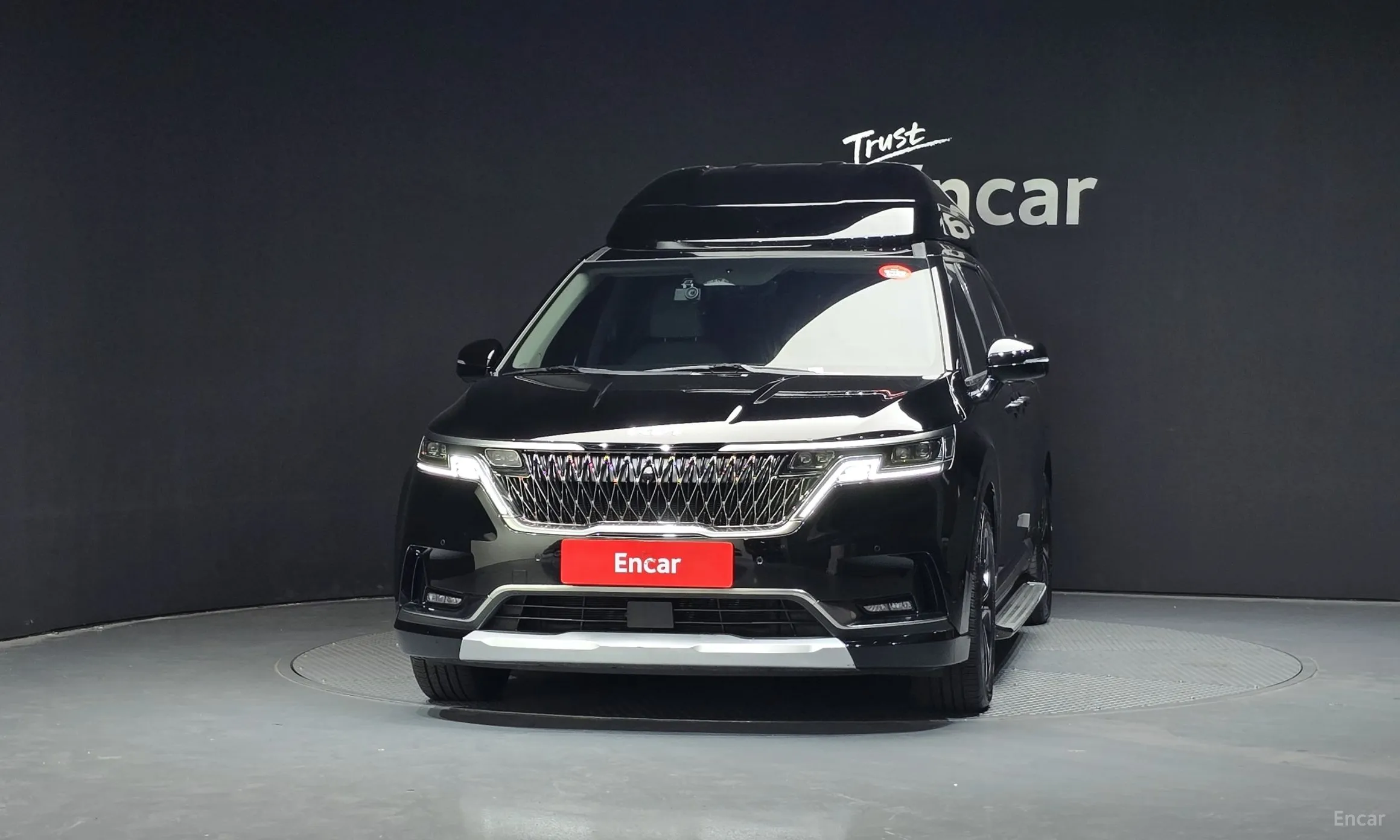 Kia Carnival Gen 4 превью 3