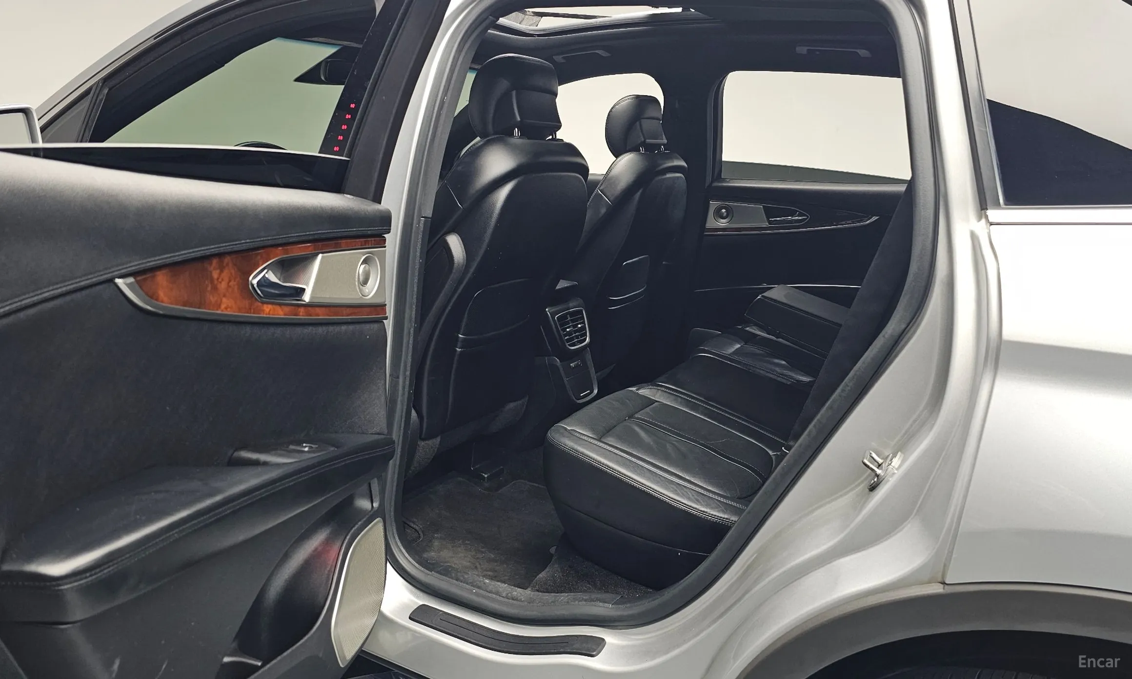 Lincoln MKX 2nd Generation превью 11