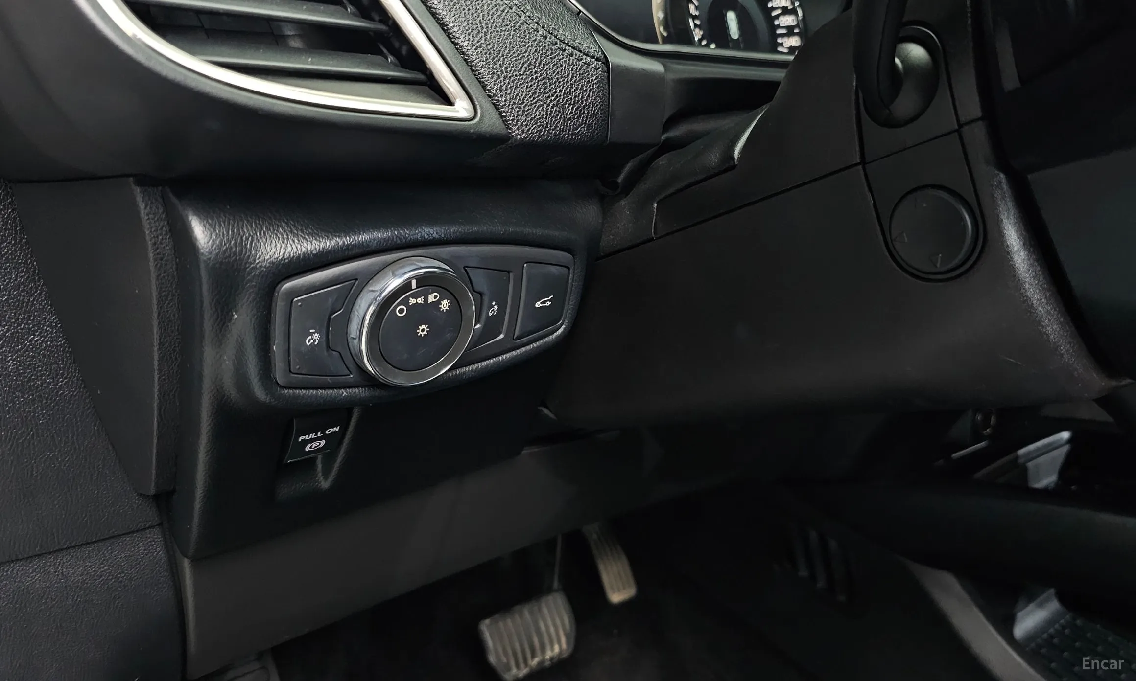 Lincoln MKX 2nd Generation превью 17