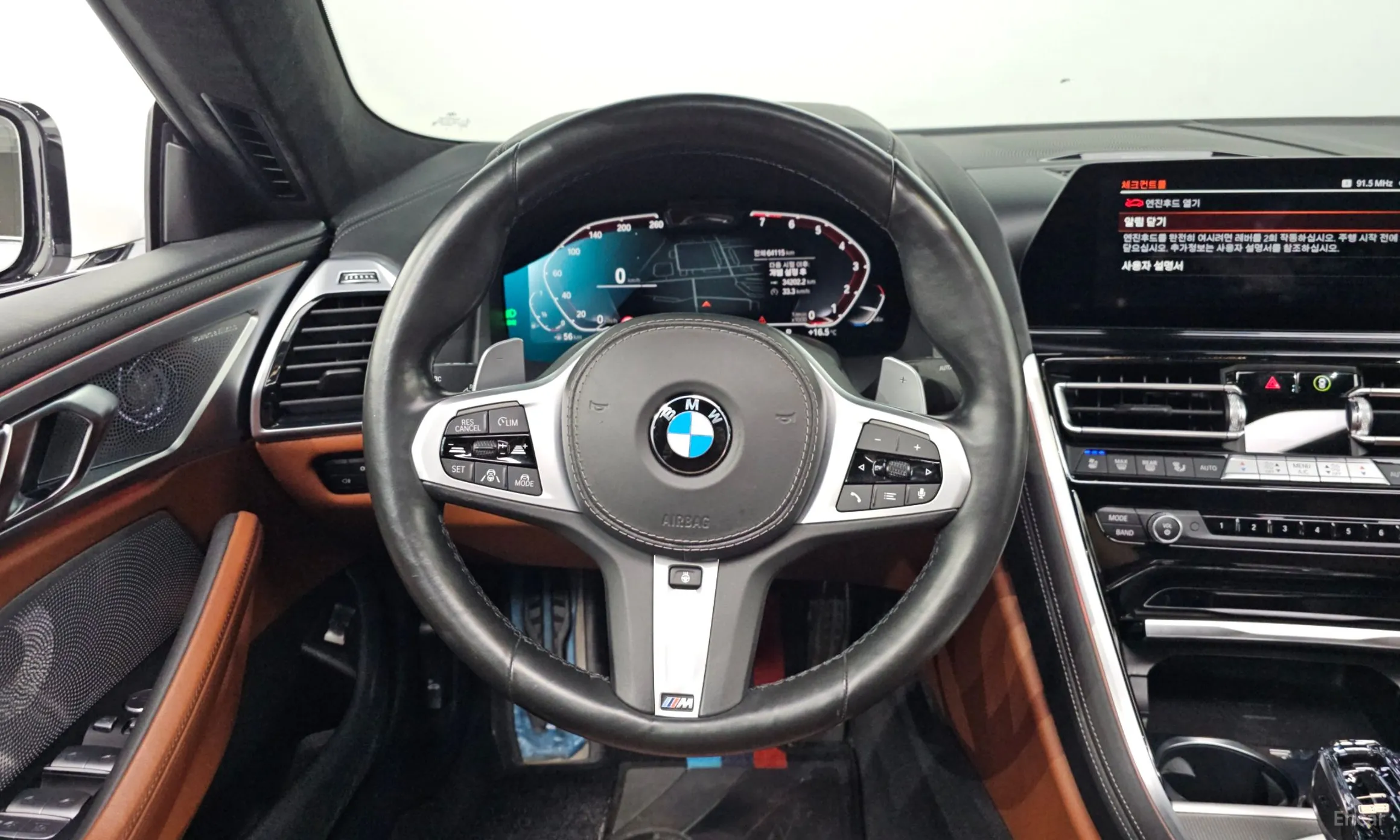 BMW 8-series (G15) превью 13