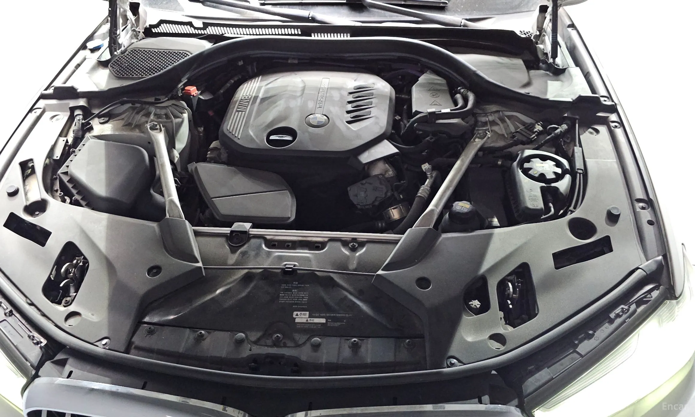 BMW 5 Series (G30) превью 6