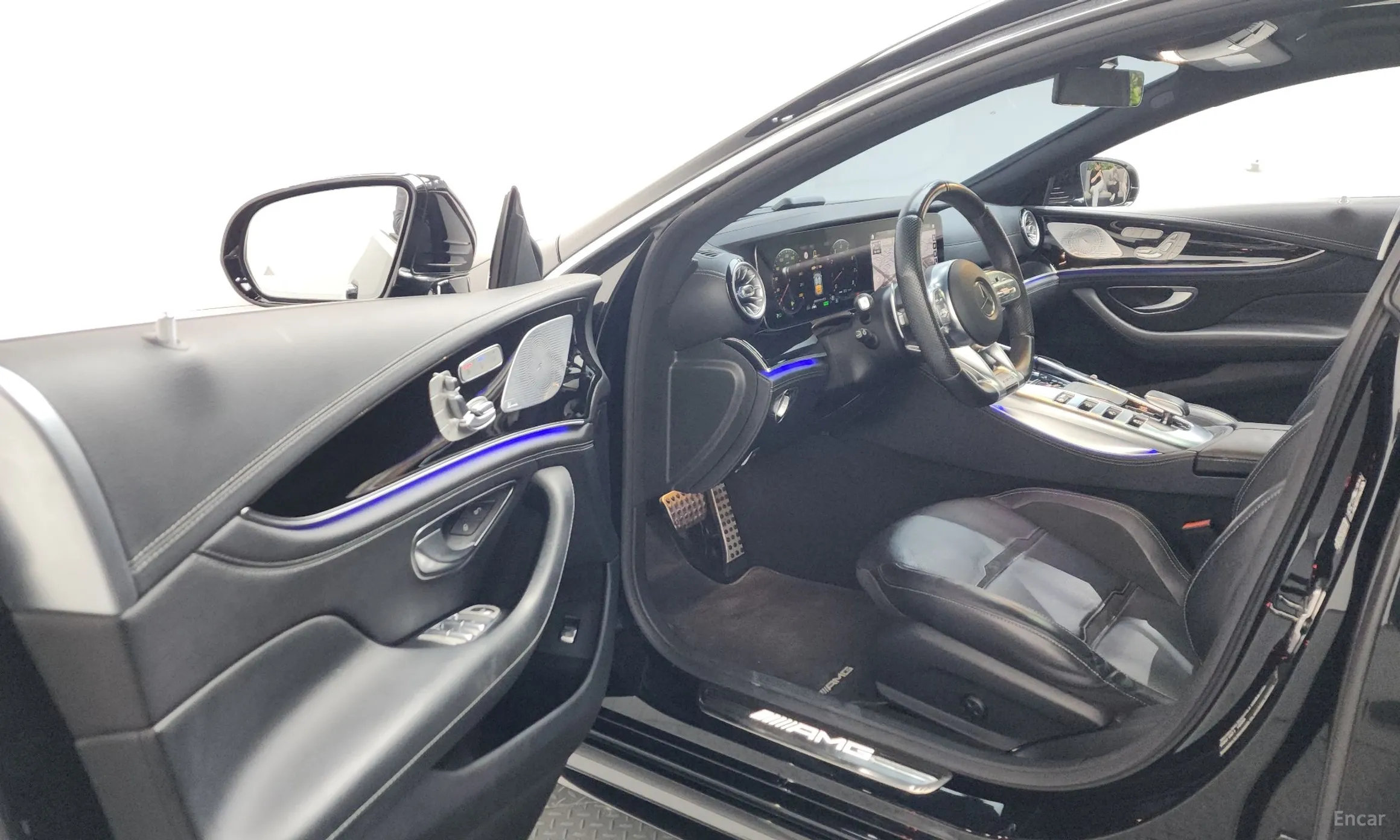Mercedes Benz AMG GT превью 10
