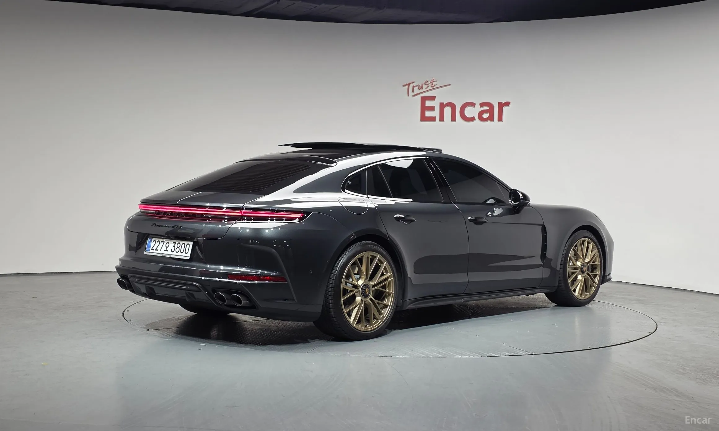 Porsche Panamera (976) превью 2