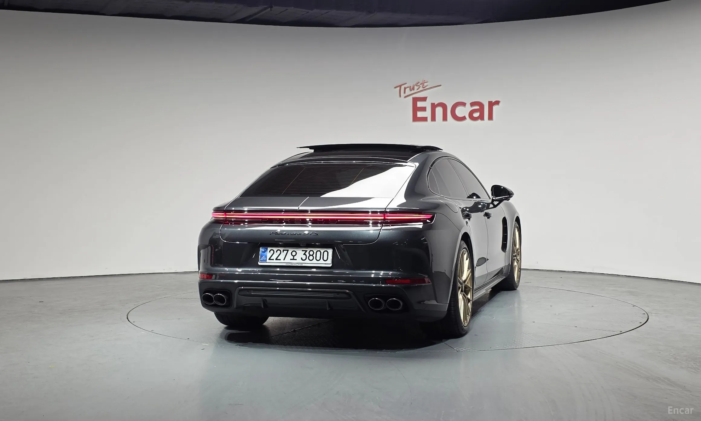 Porsche Panamera (976) превью 4