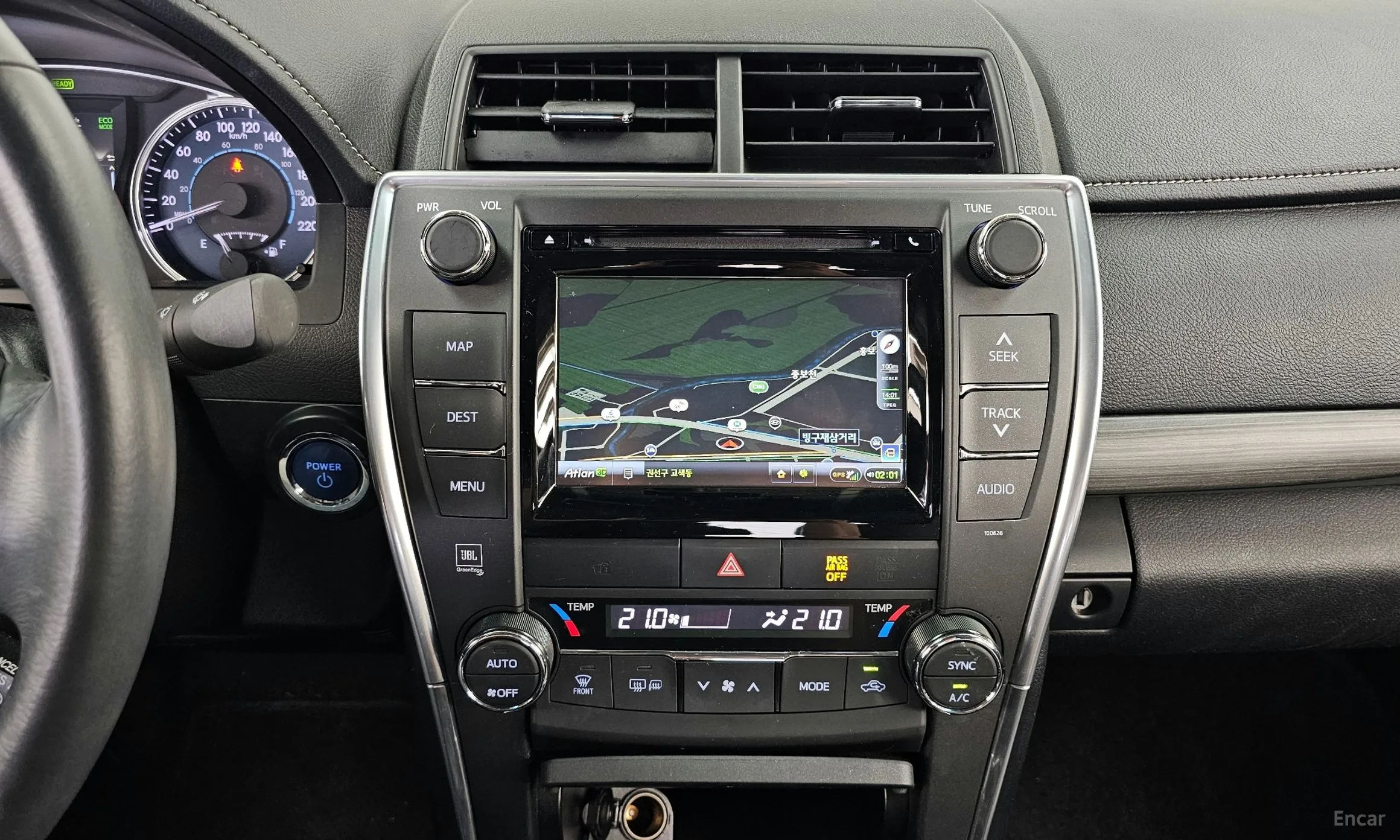 Toyota New Camry превью 14