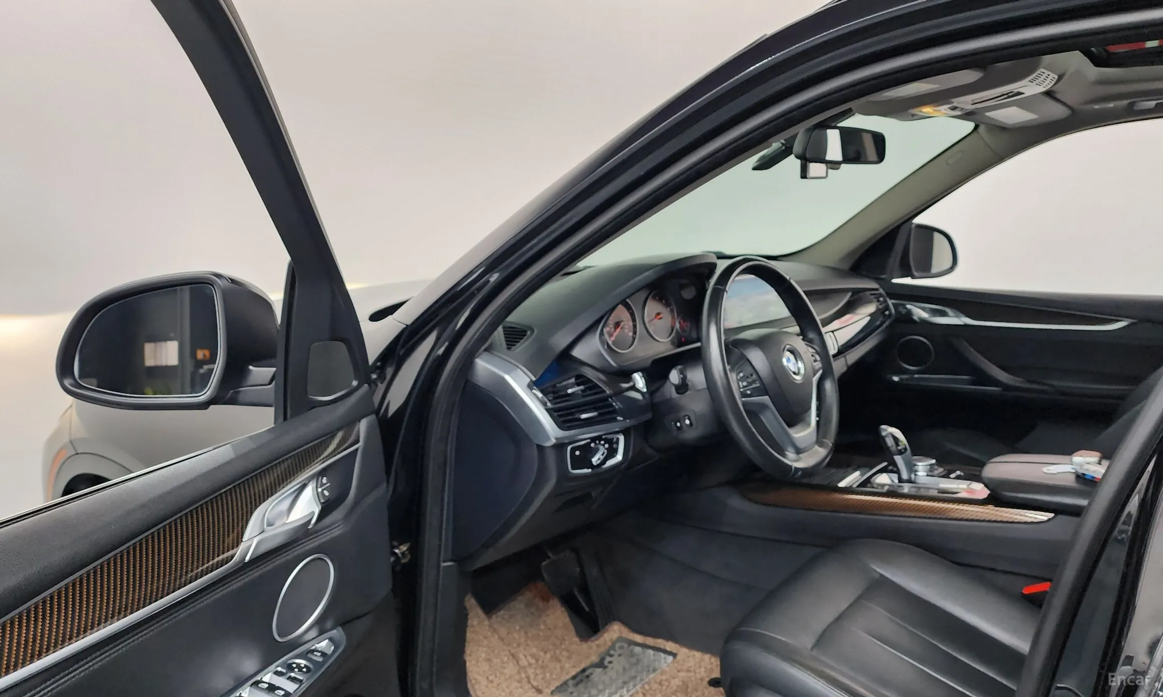 BMW X5 (F15) превью 10
