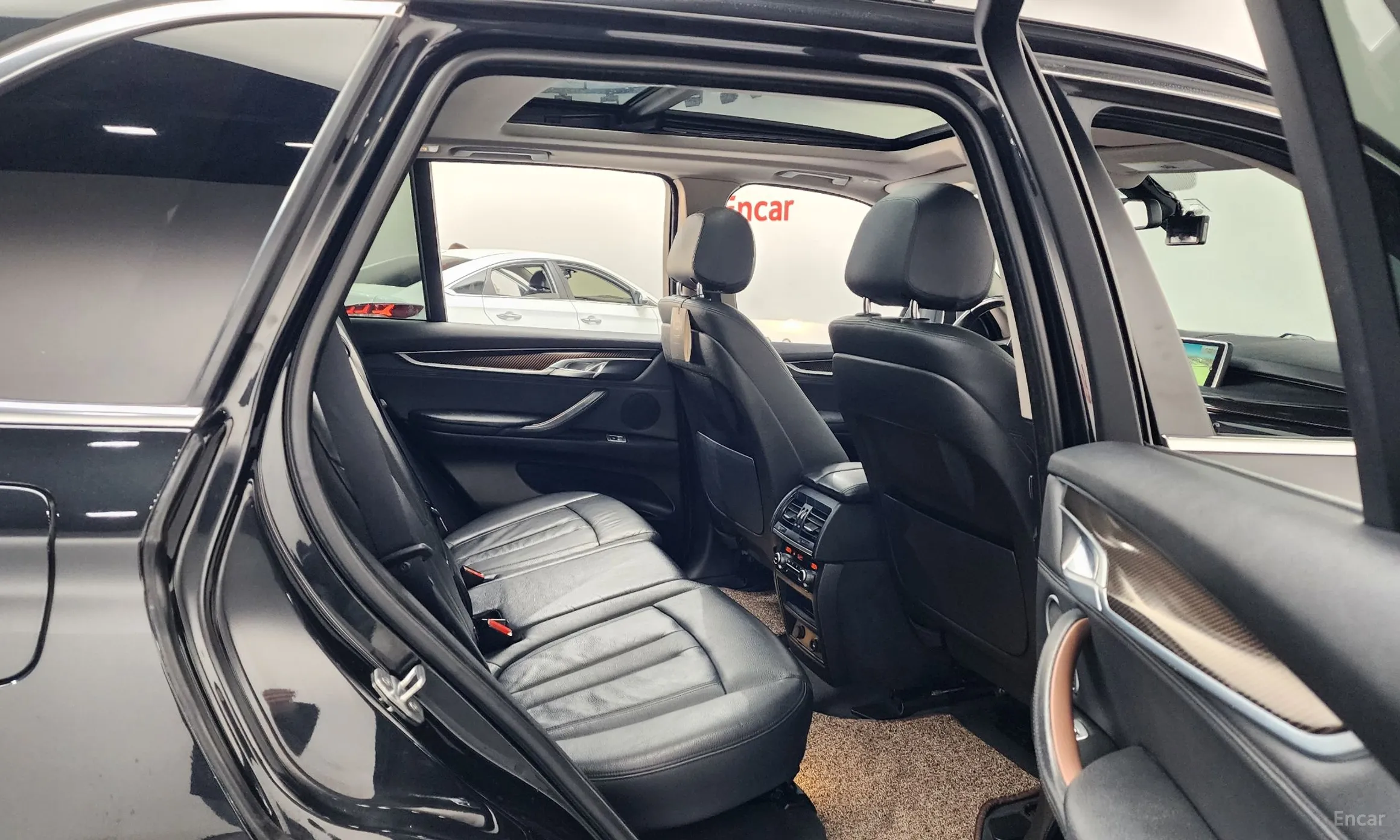 BMW X5 (F15) превью 11