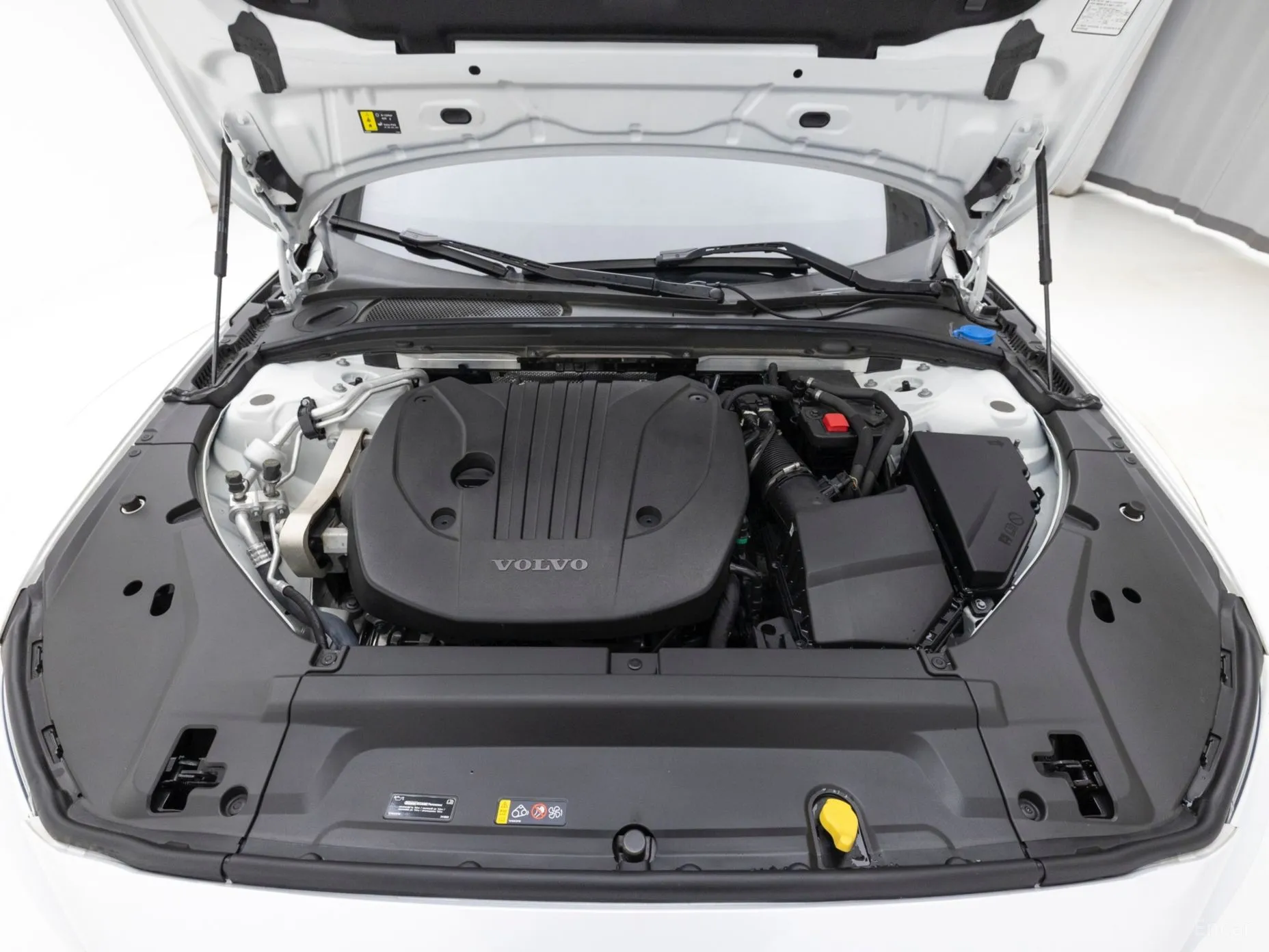 Volvo S90 превью 6