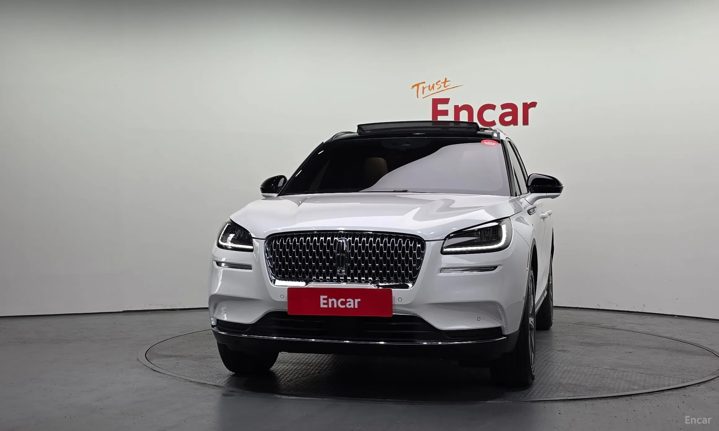 Lincoln Corsair превью 3