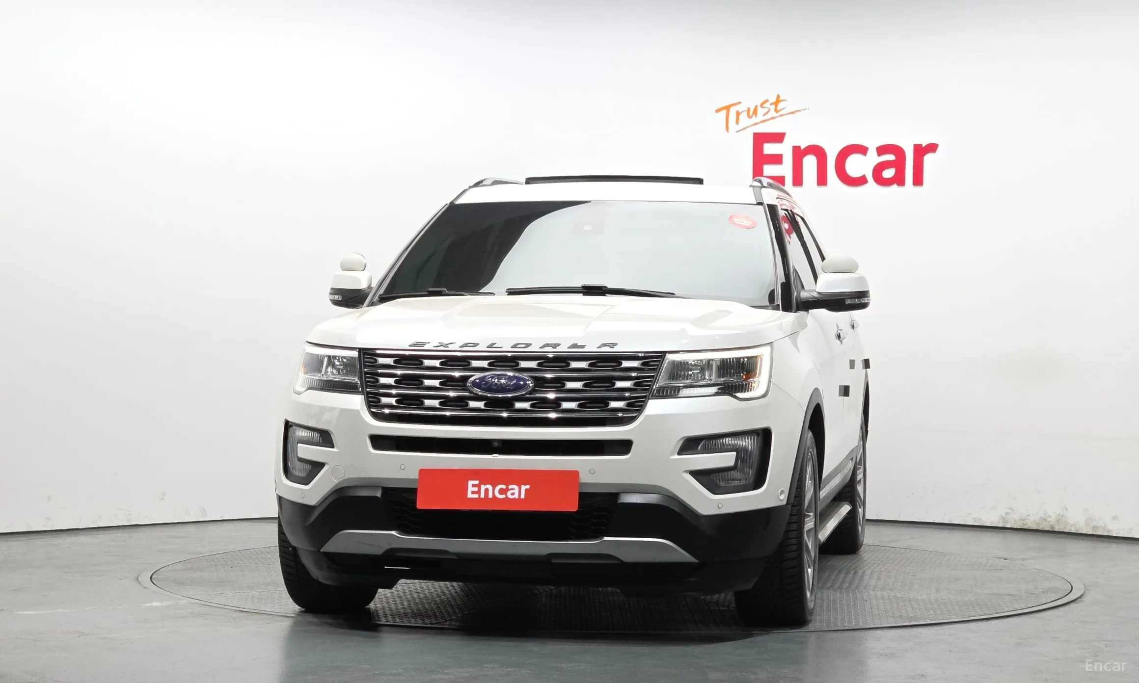 Ford Explorer превью 3