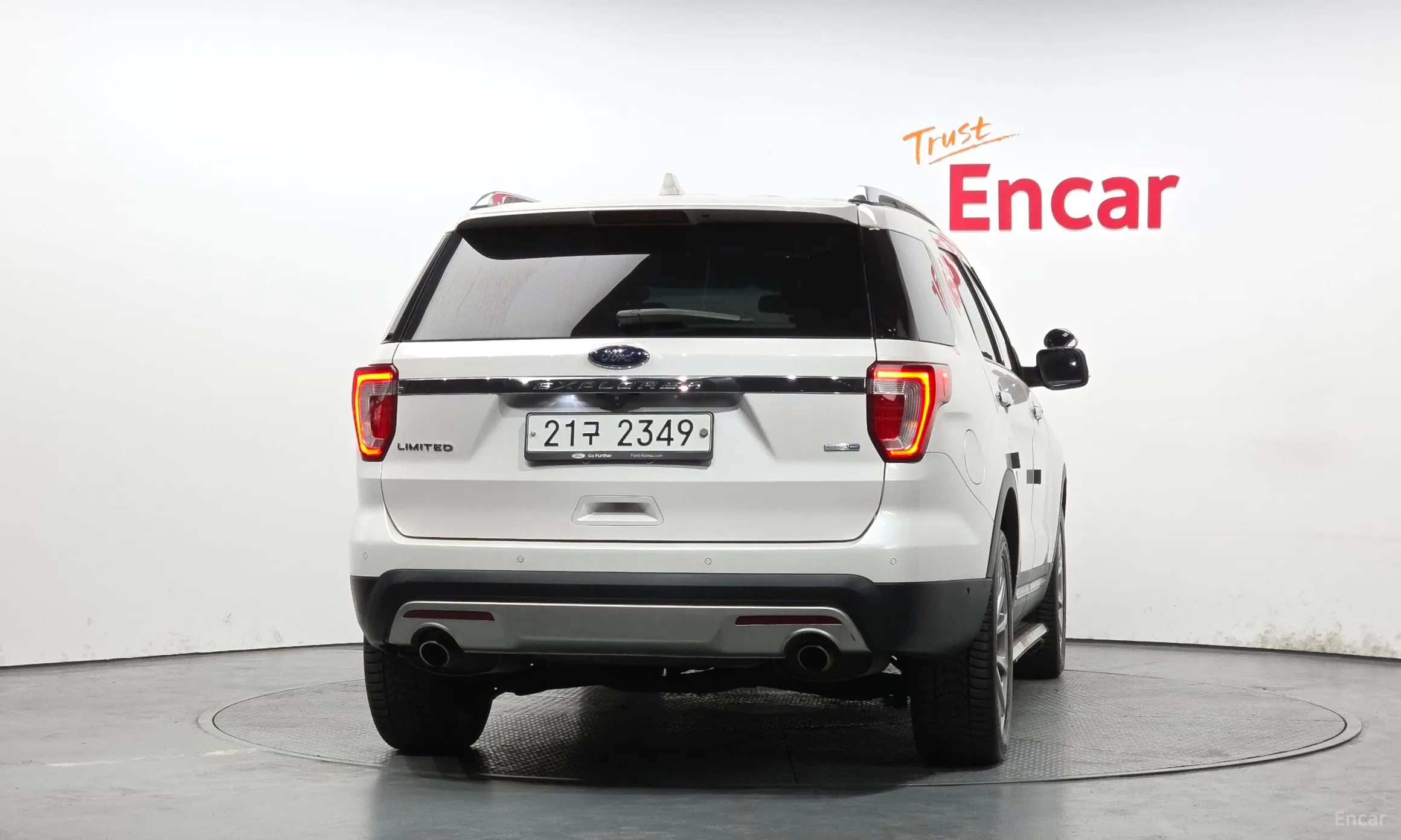 Ford Explorer превью 4