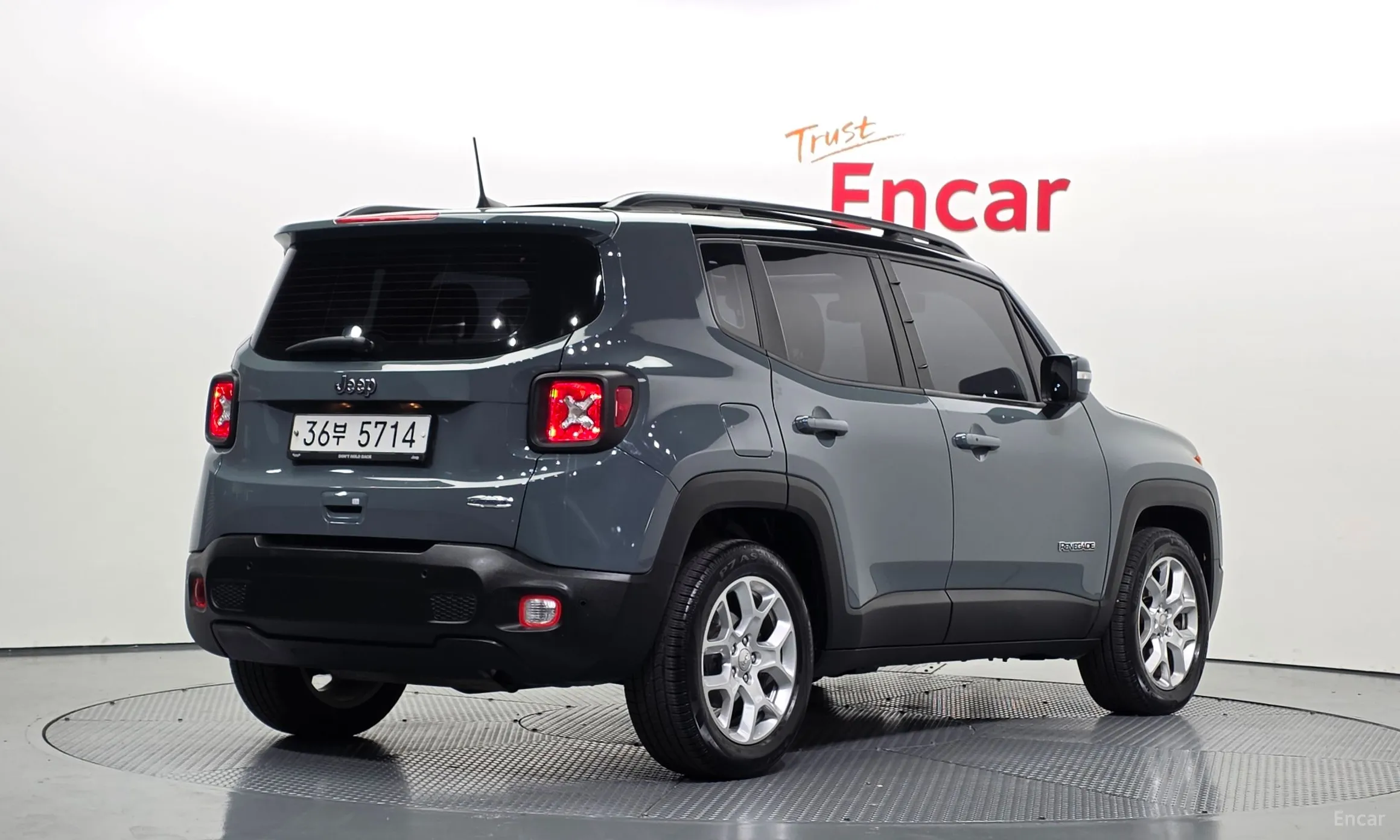Jeep Renegade превью 2
