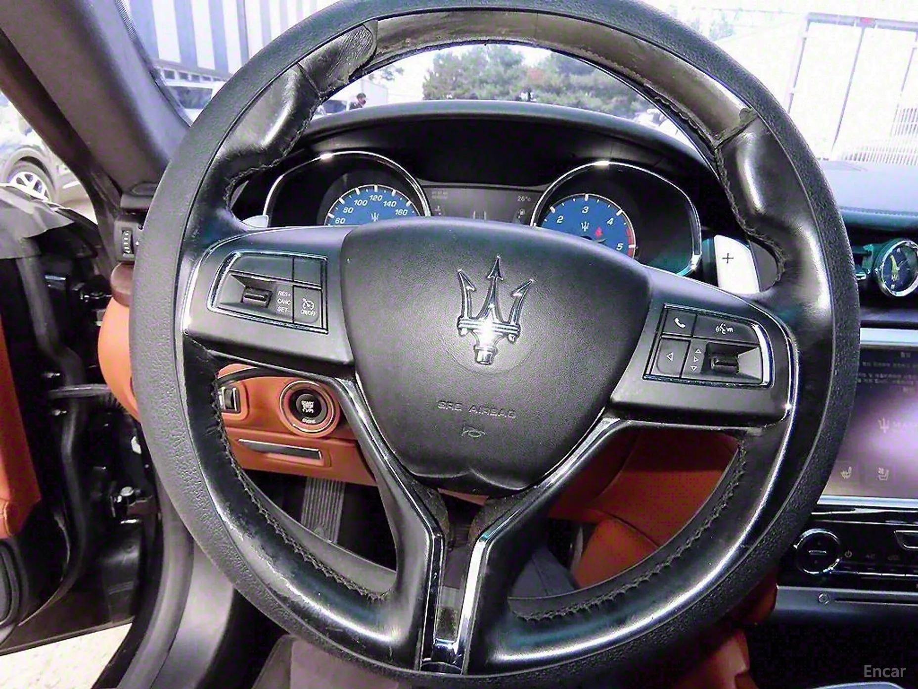 Maserati Quattroporte превью 8
