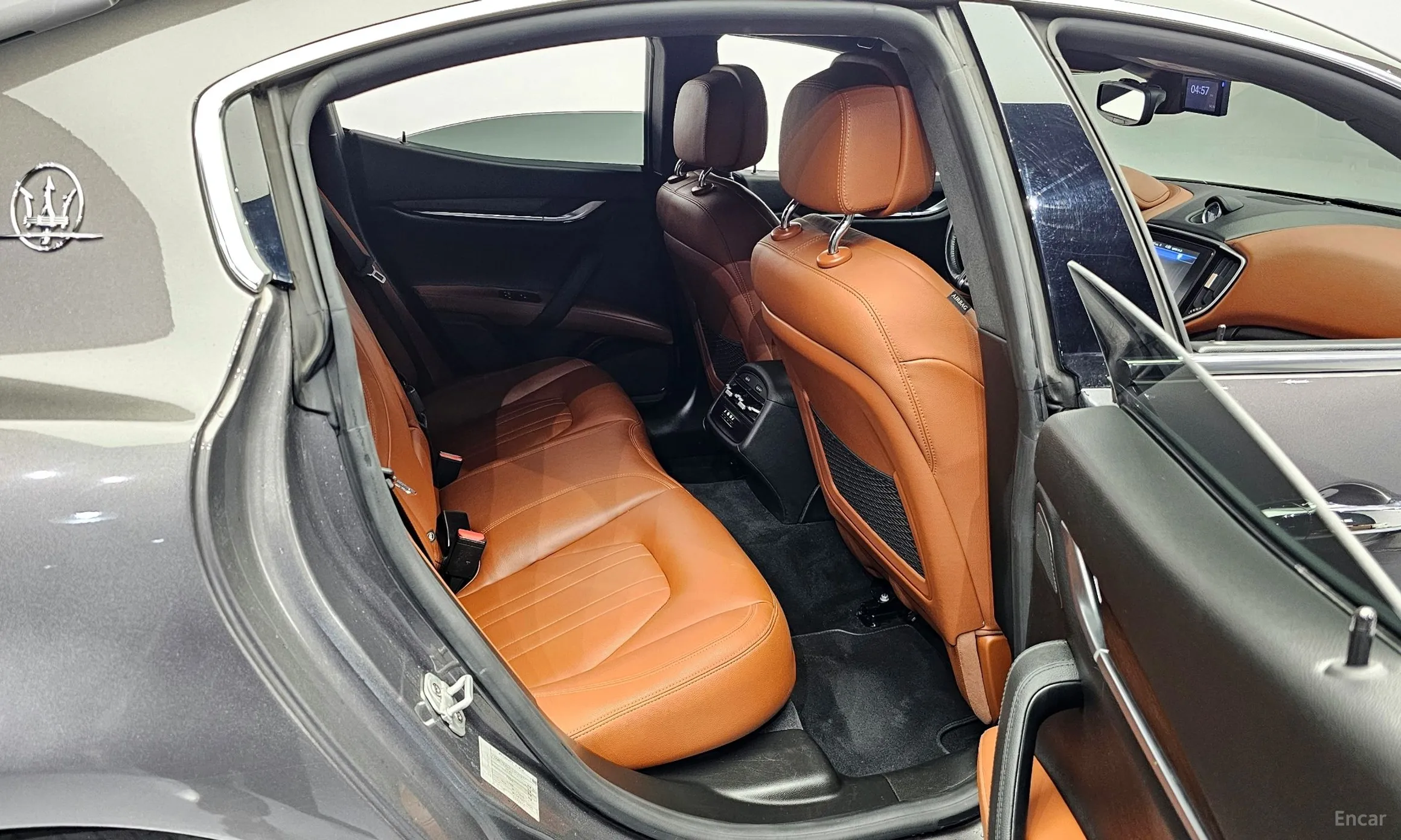 Maserati Ghibli превью 12