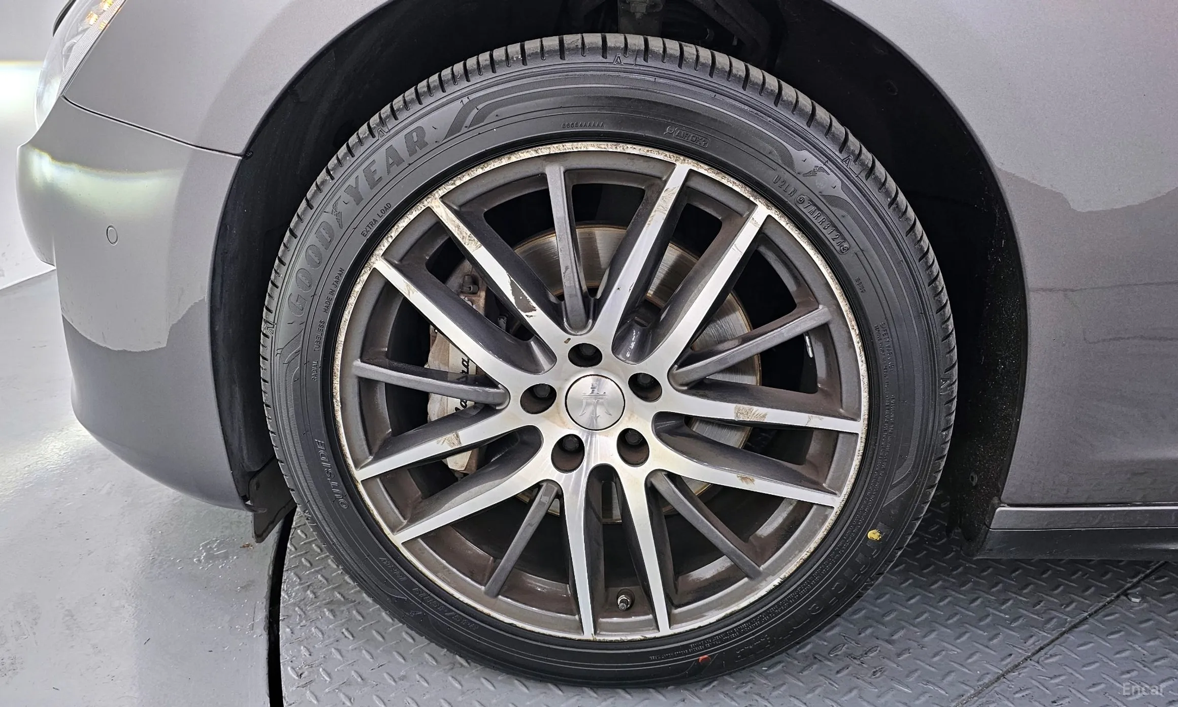 Maserati Ghibli превью 5