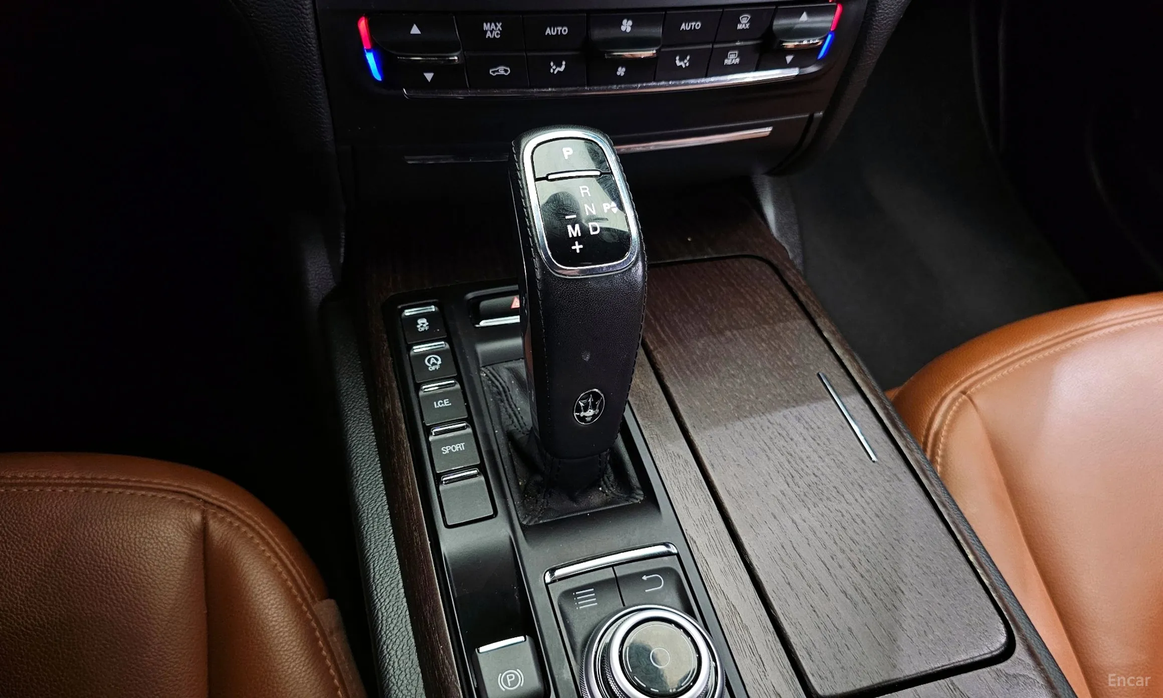 Maserati Ghibli превью 9