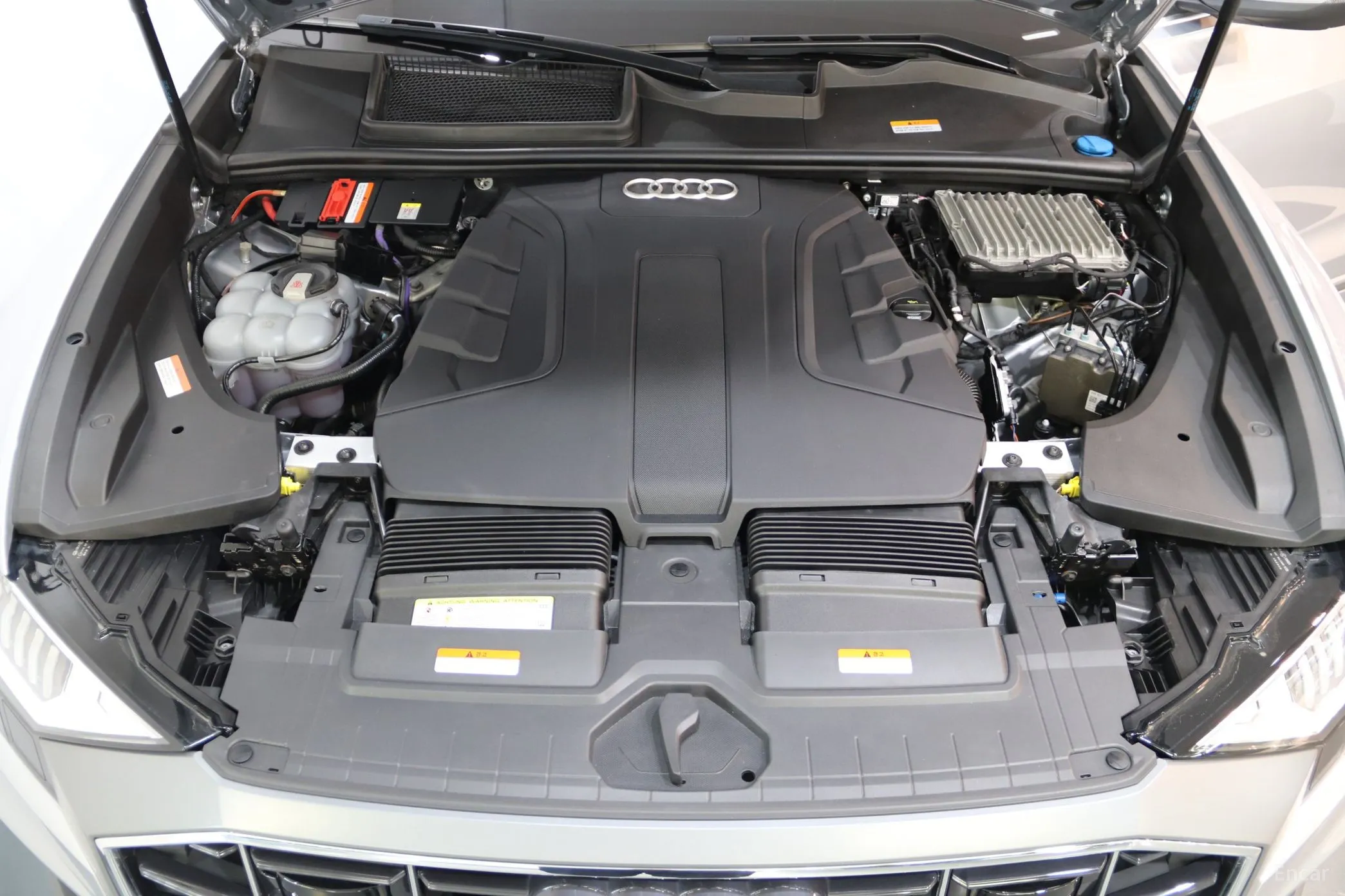 Audi Q8 (4M) превью 6