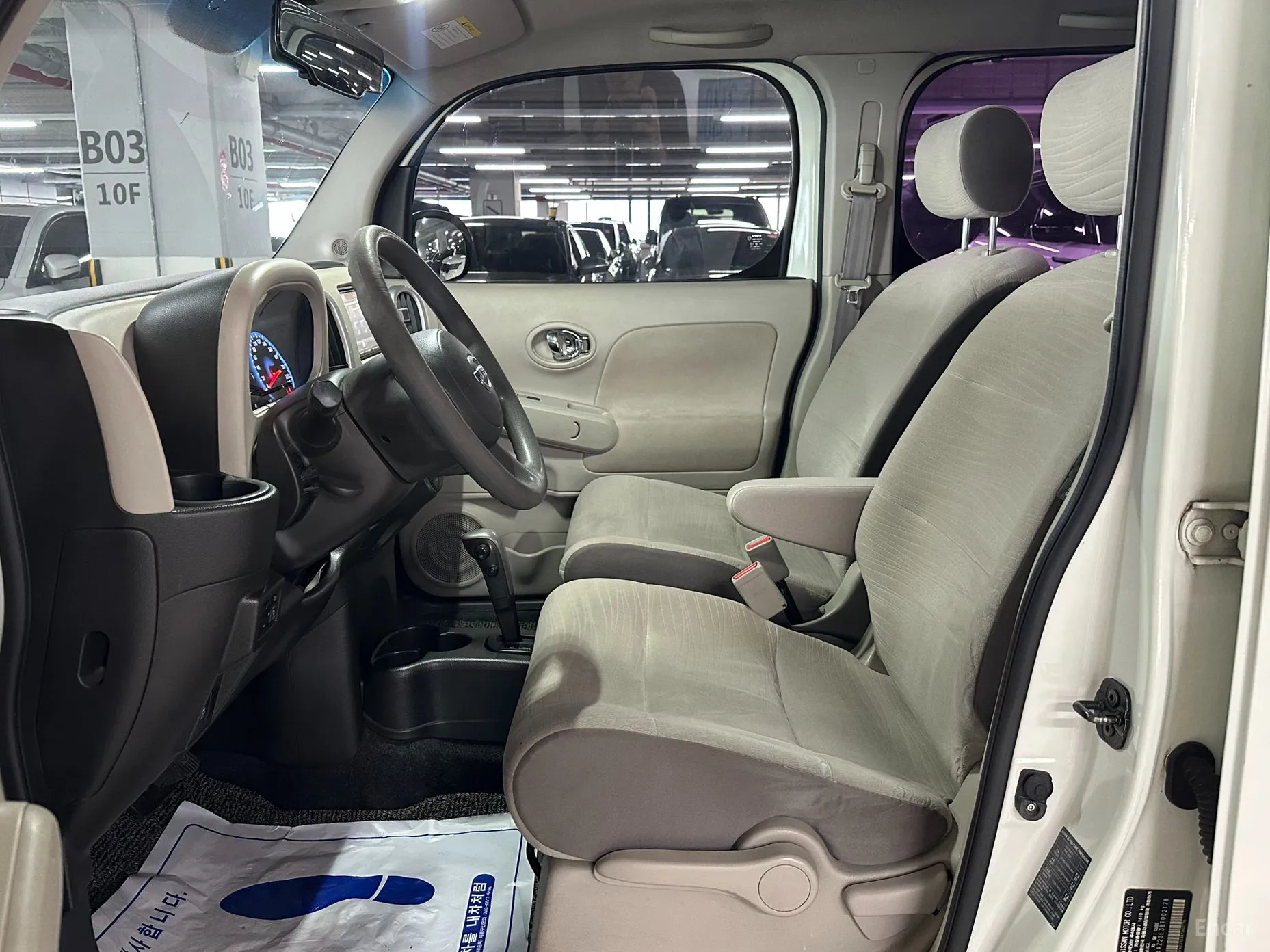 Nissan Cube превью 8