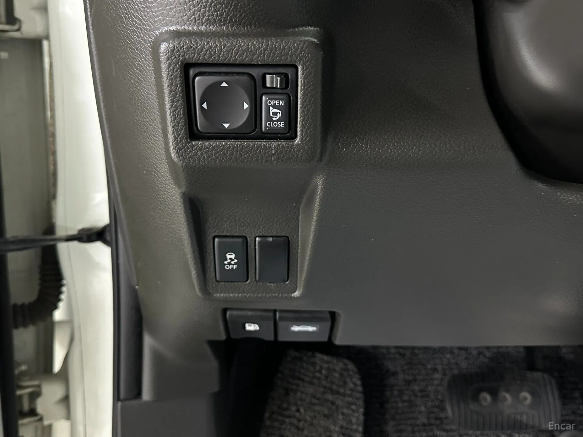 Nissan Cube превью 9
