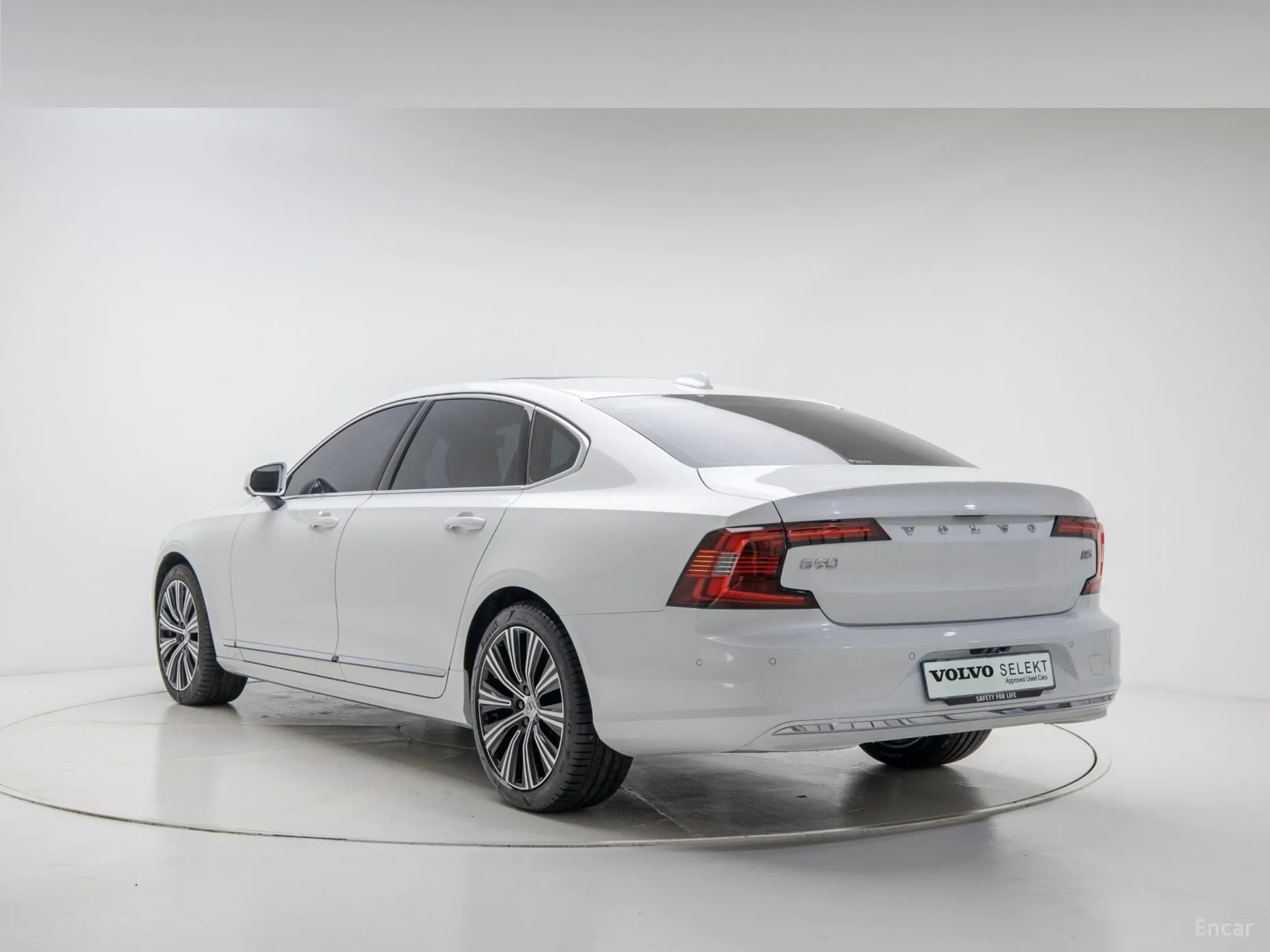 Volvo S90 превью 2