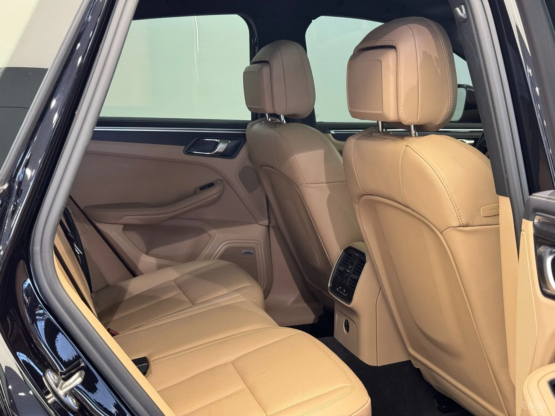 Porsche Macan превью 10