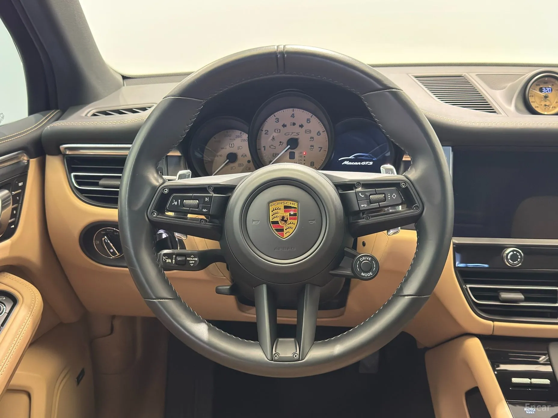Porsche Macan превью 12