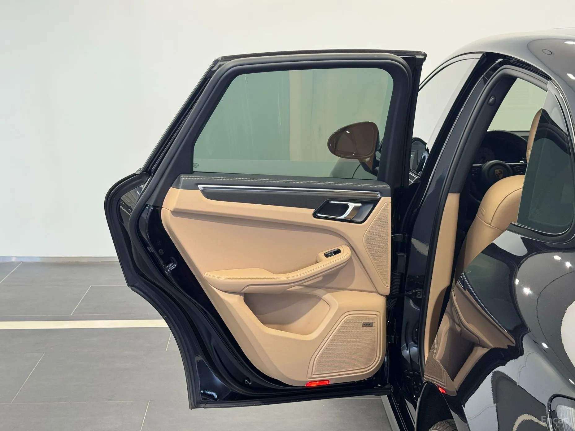 Porsche Macan превью 8