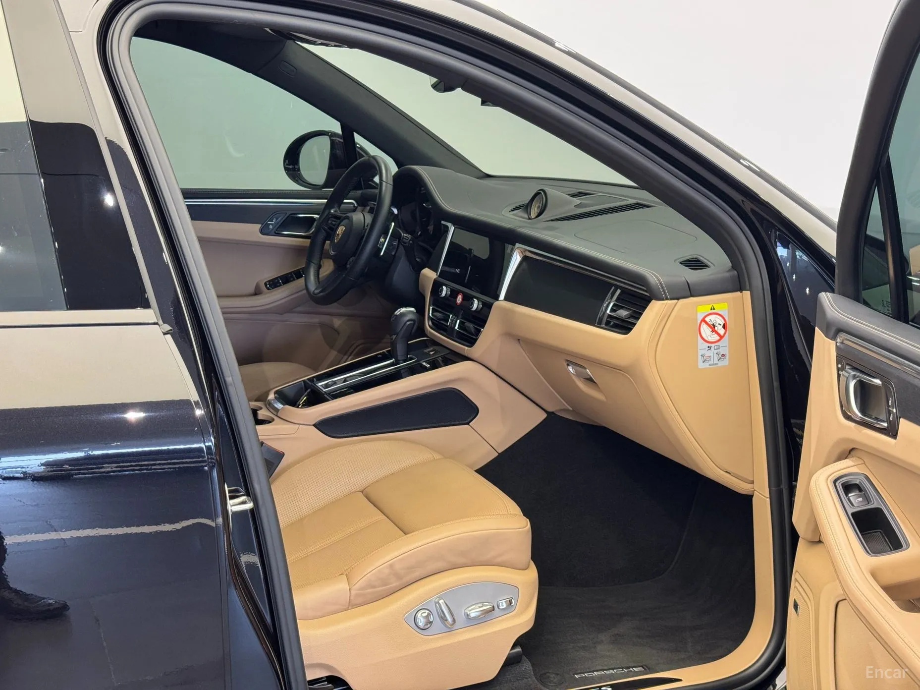 Porsche Macan превью 9