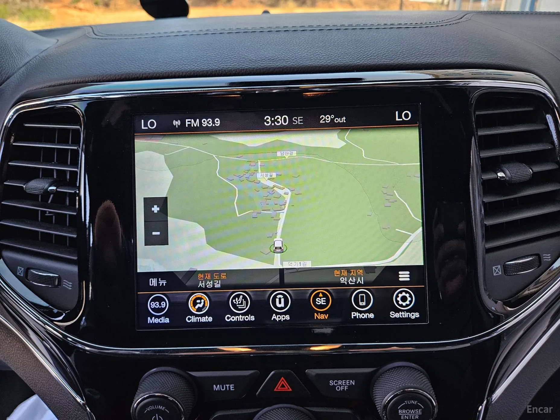 Jeep Grand Cherokee превью 15