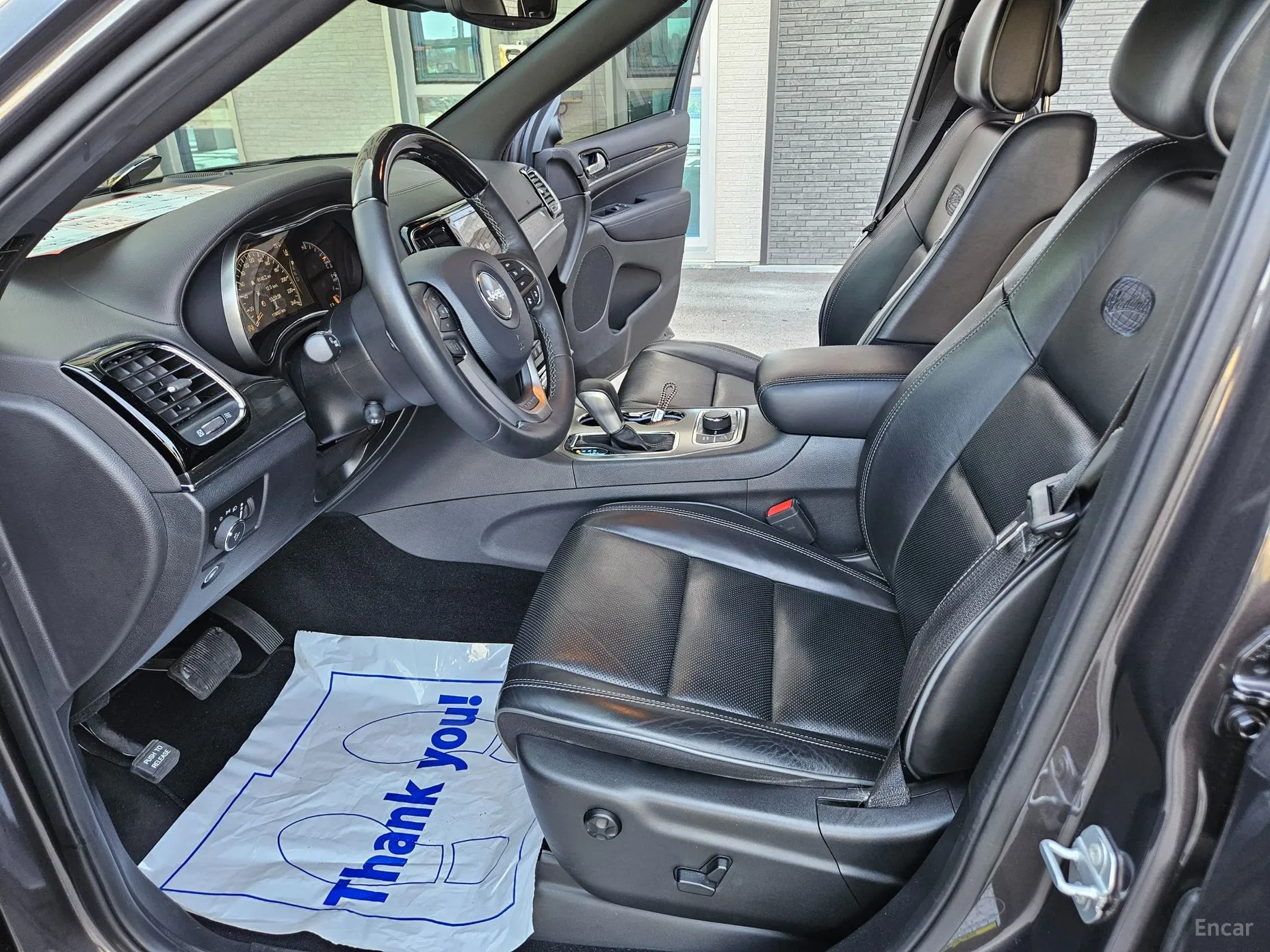 Jeep Grand Cherokee превью 9