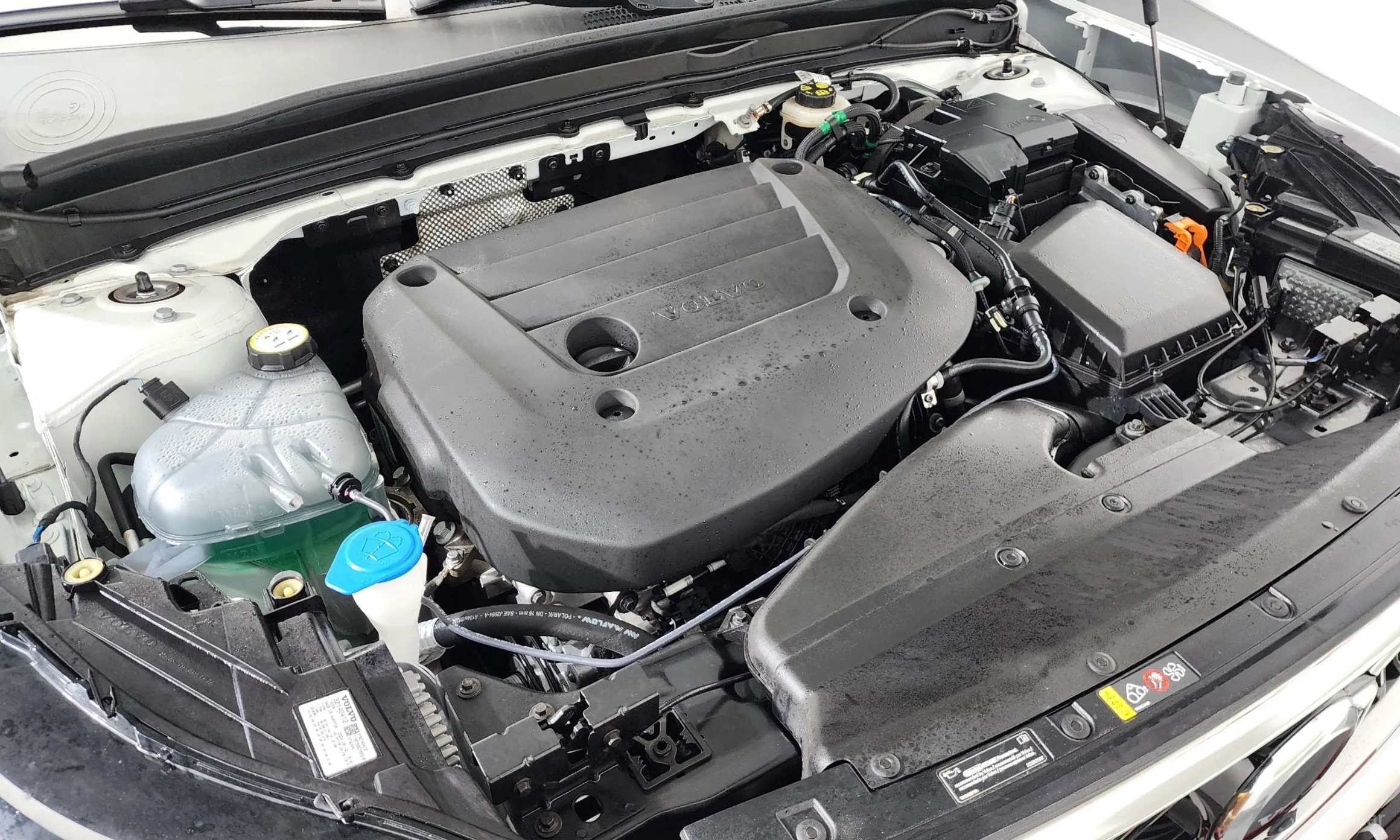 Volvo XC40 превью 6