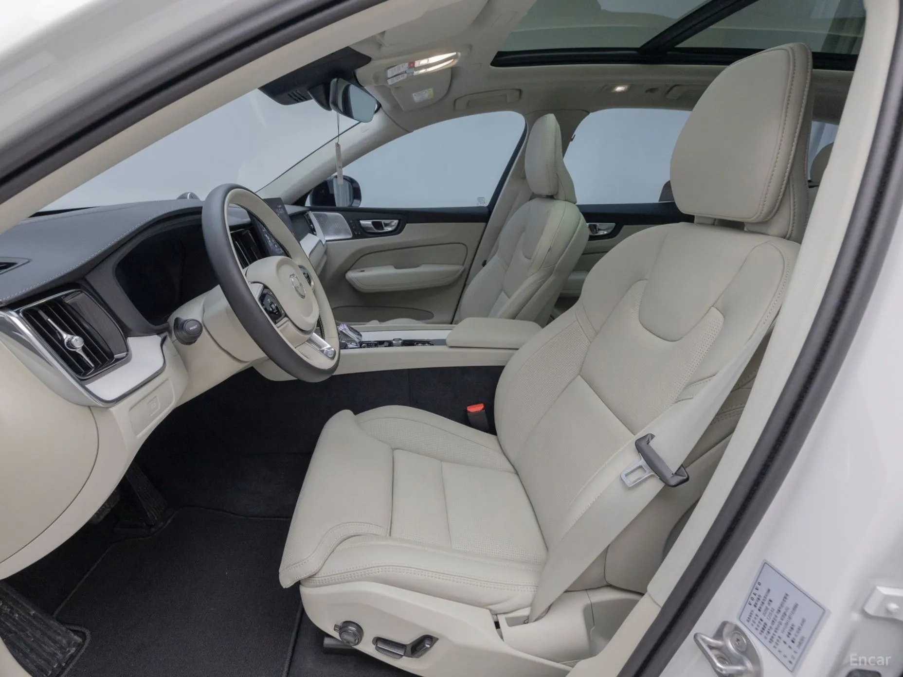 Volvo XC60 Gen 2 превью 10