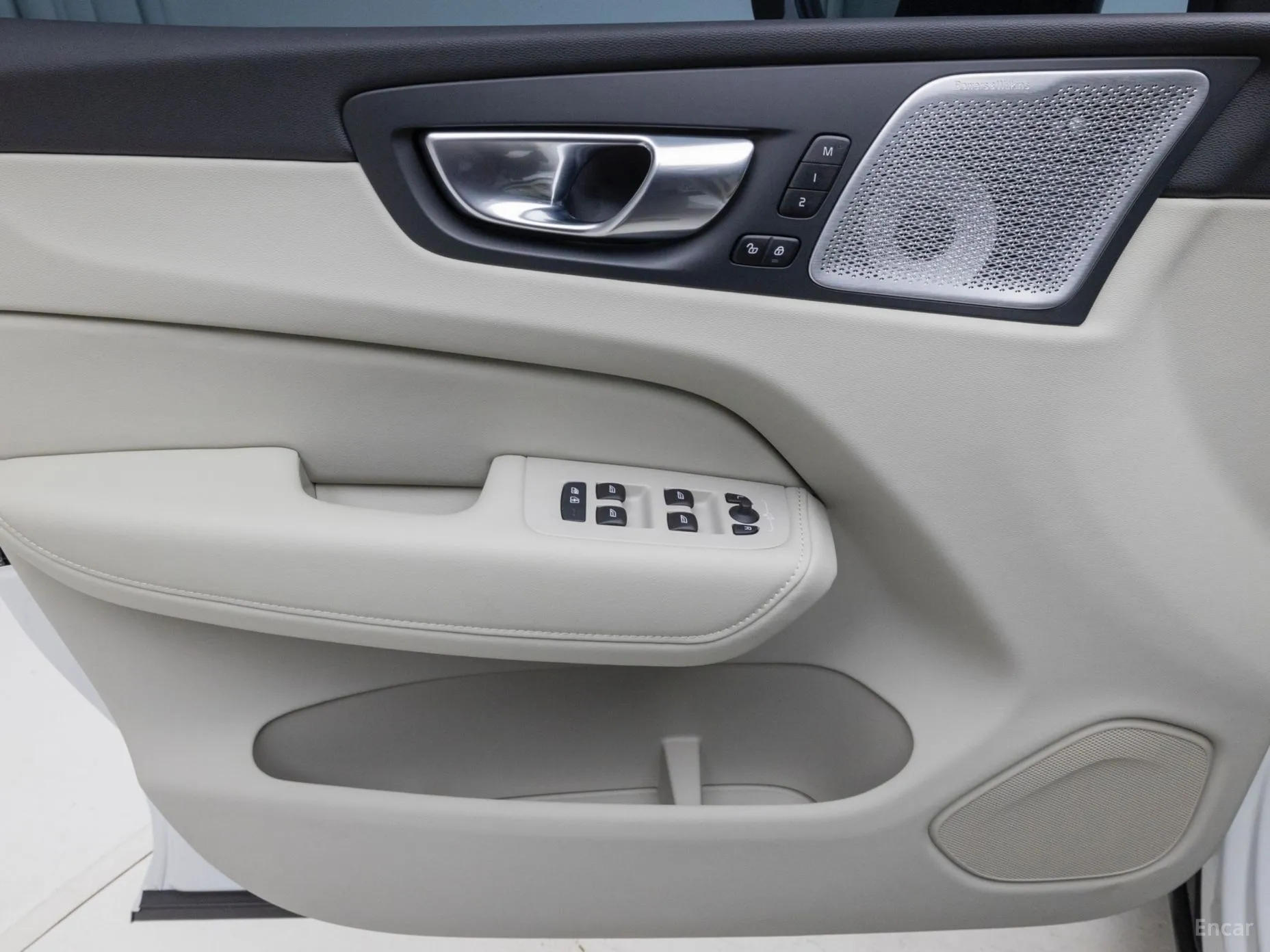 Volvo XC60 Gen 2 превью 13