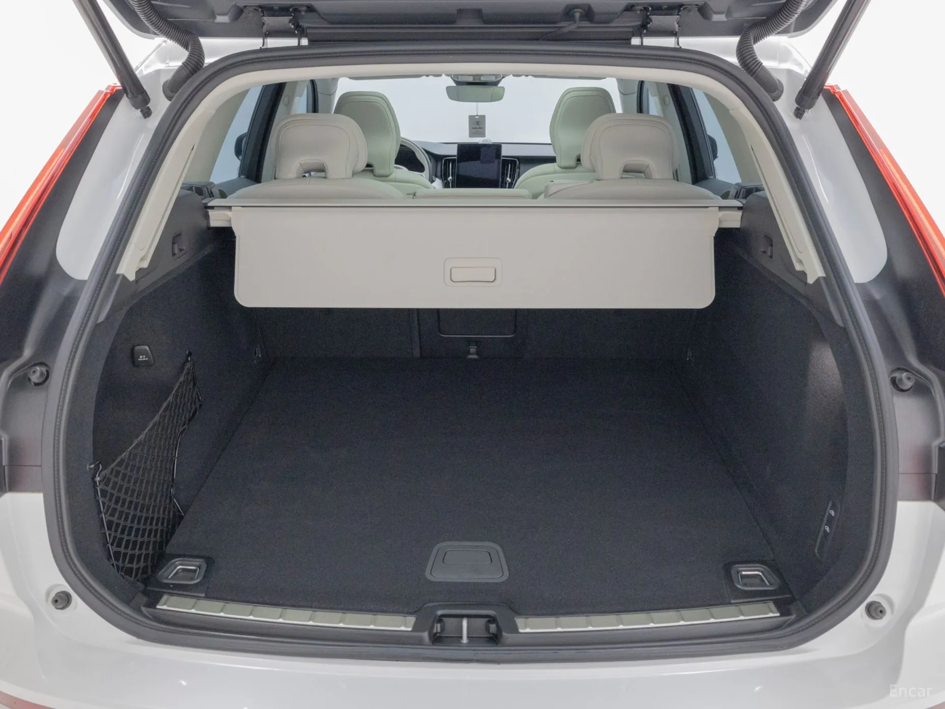 Volvo XC60 Gen 2 превью 17