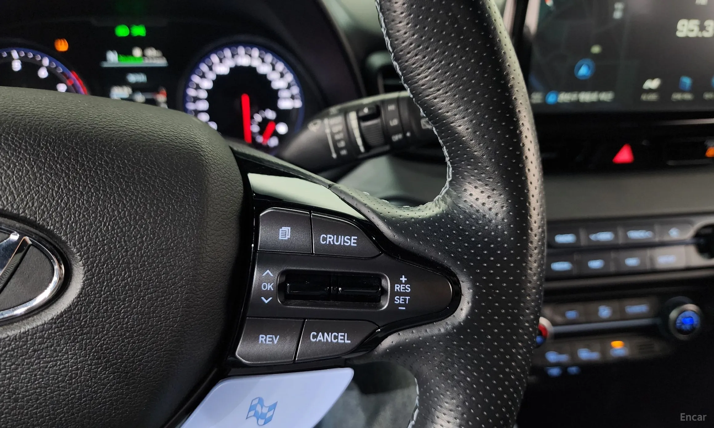 Hyundai Veloster (JS) превью 16