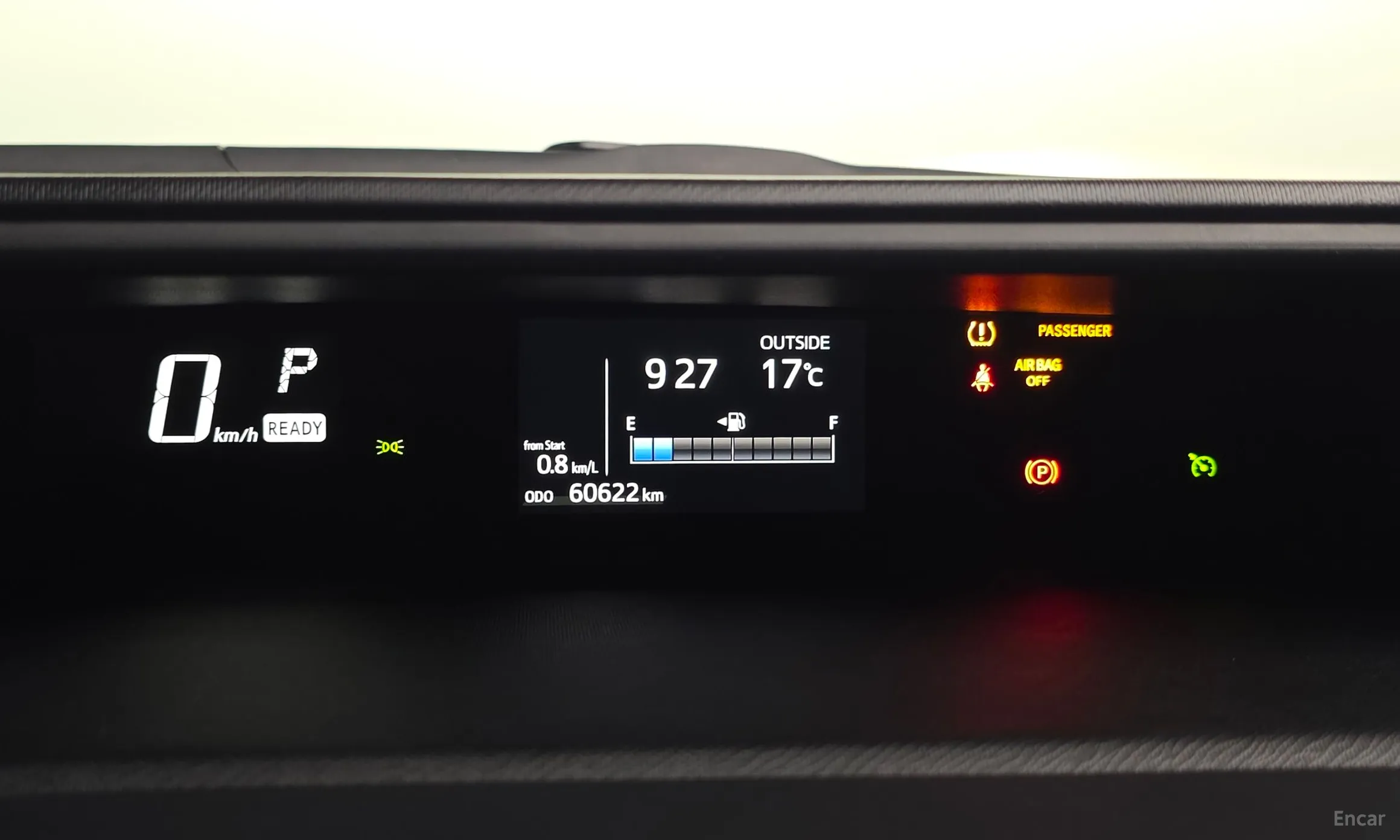 Toyota Prius C превью 8