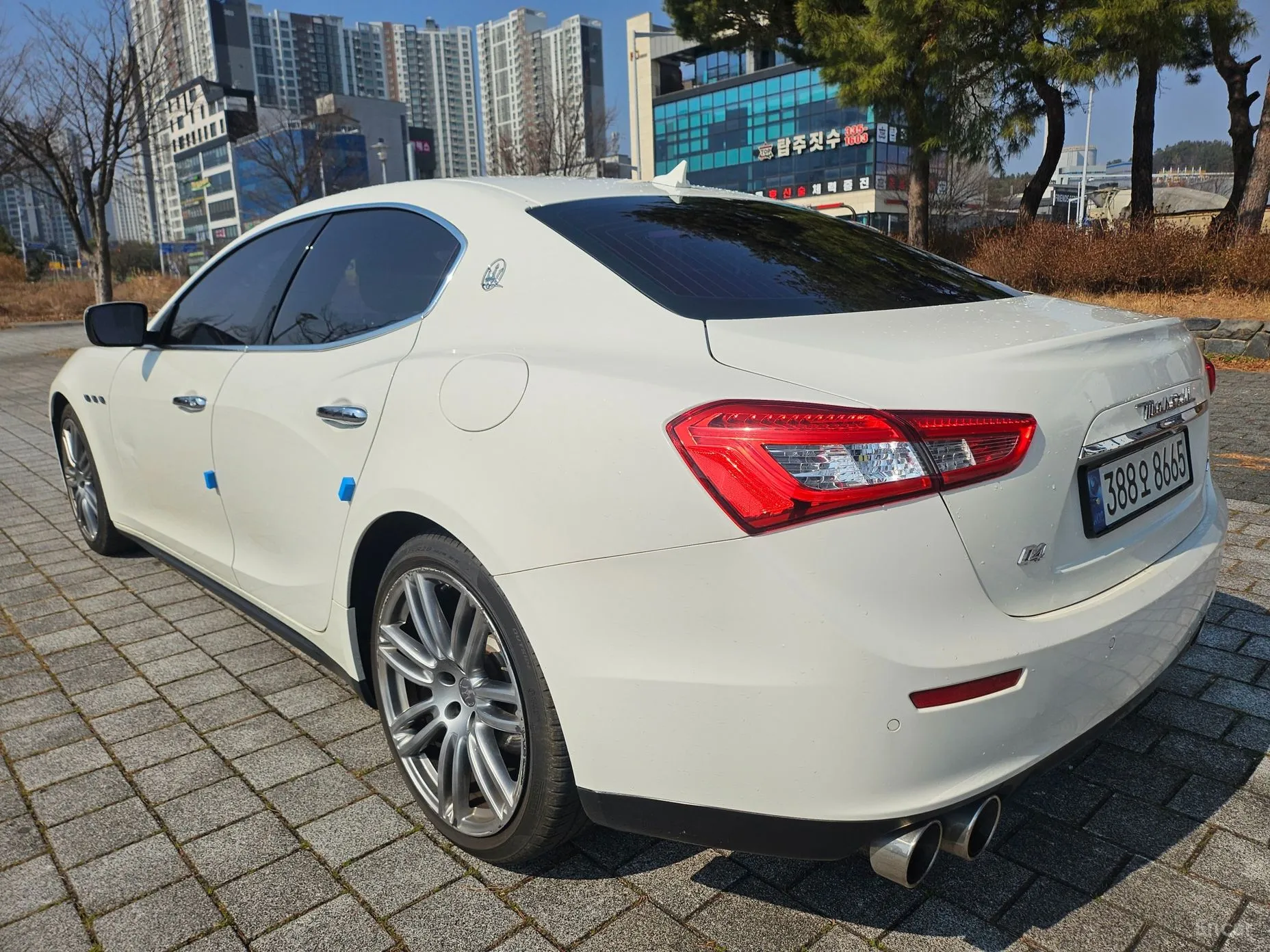 Maserati Ghibli превью 5