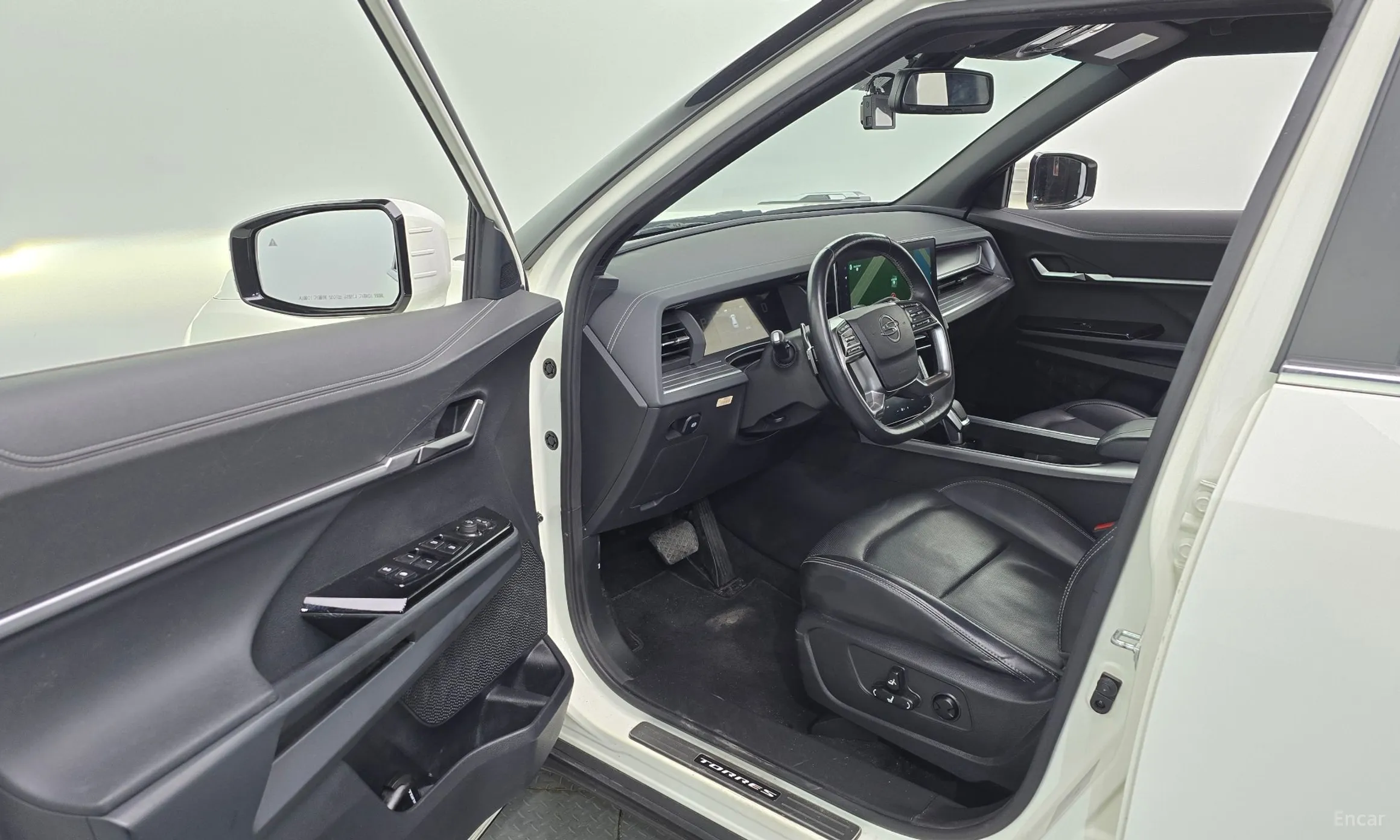 KG Mobility (SsangYong) Torres превью 10