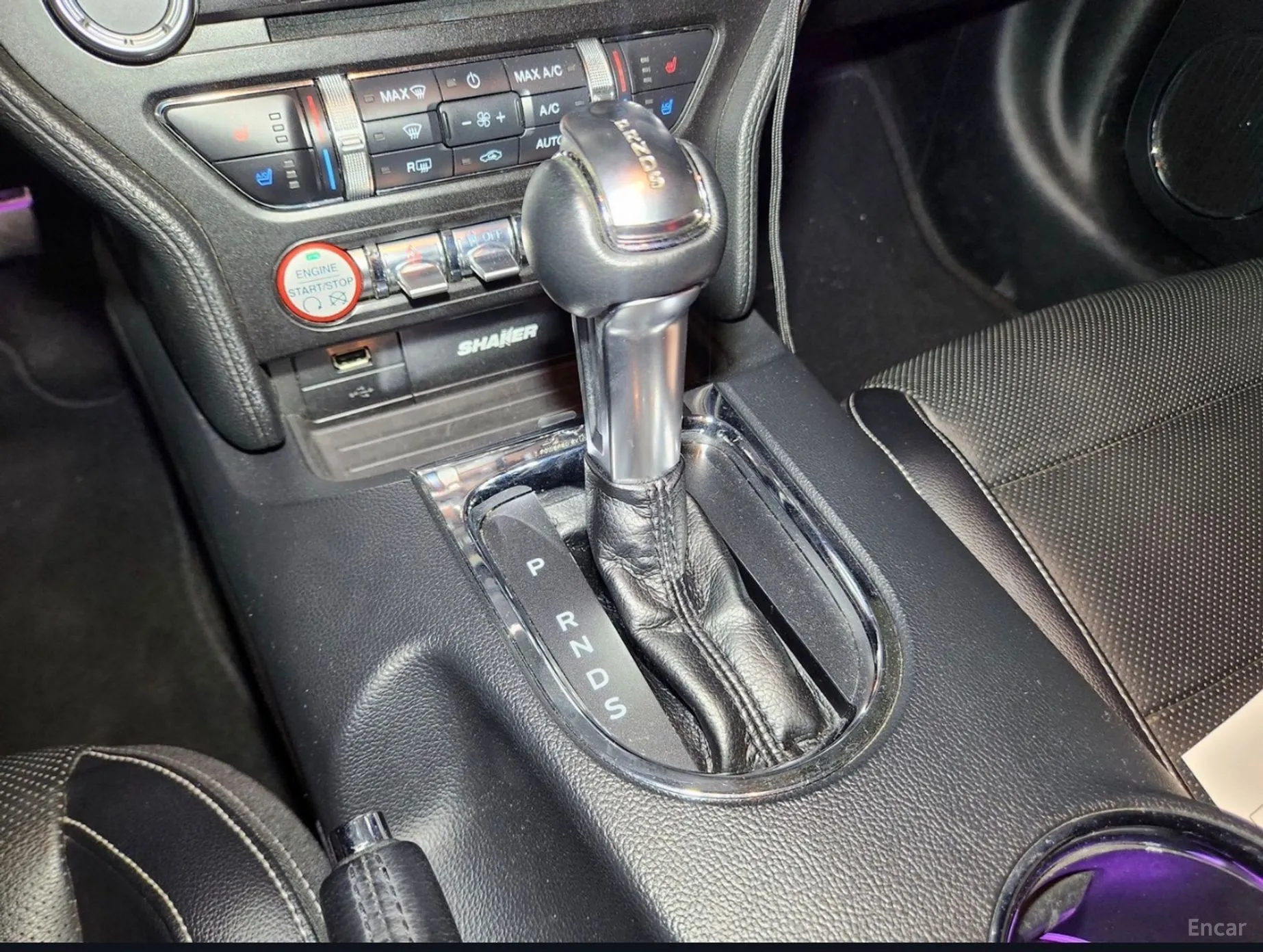 Ford Mustang превью 12
