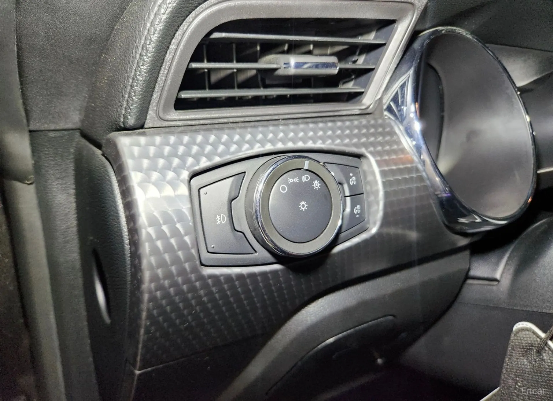 Ford Mustang превью 16
