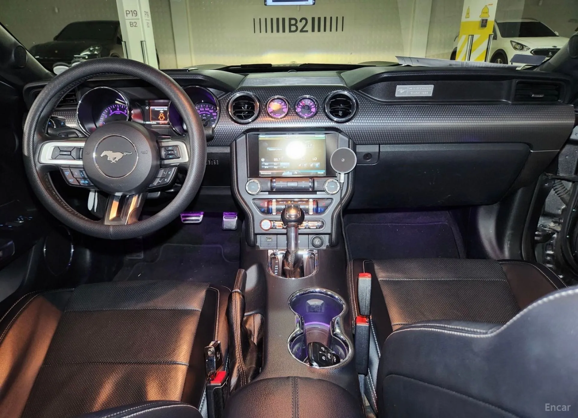 Ford Mustang превью 6