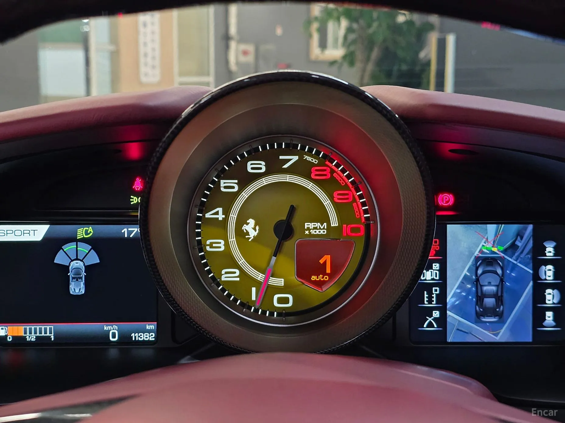 Ferrari F8 Spider превью 10