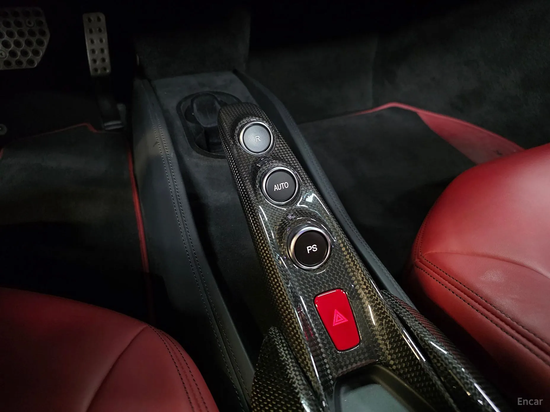 Ferrari F8 Spider превью 15